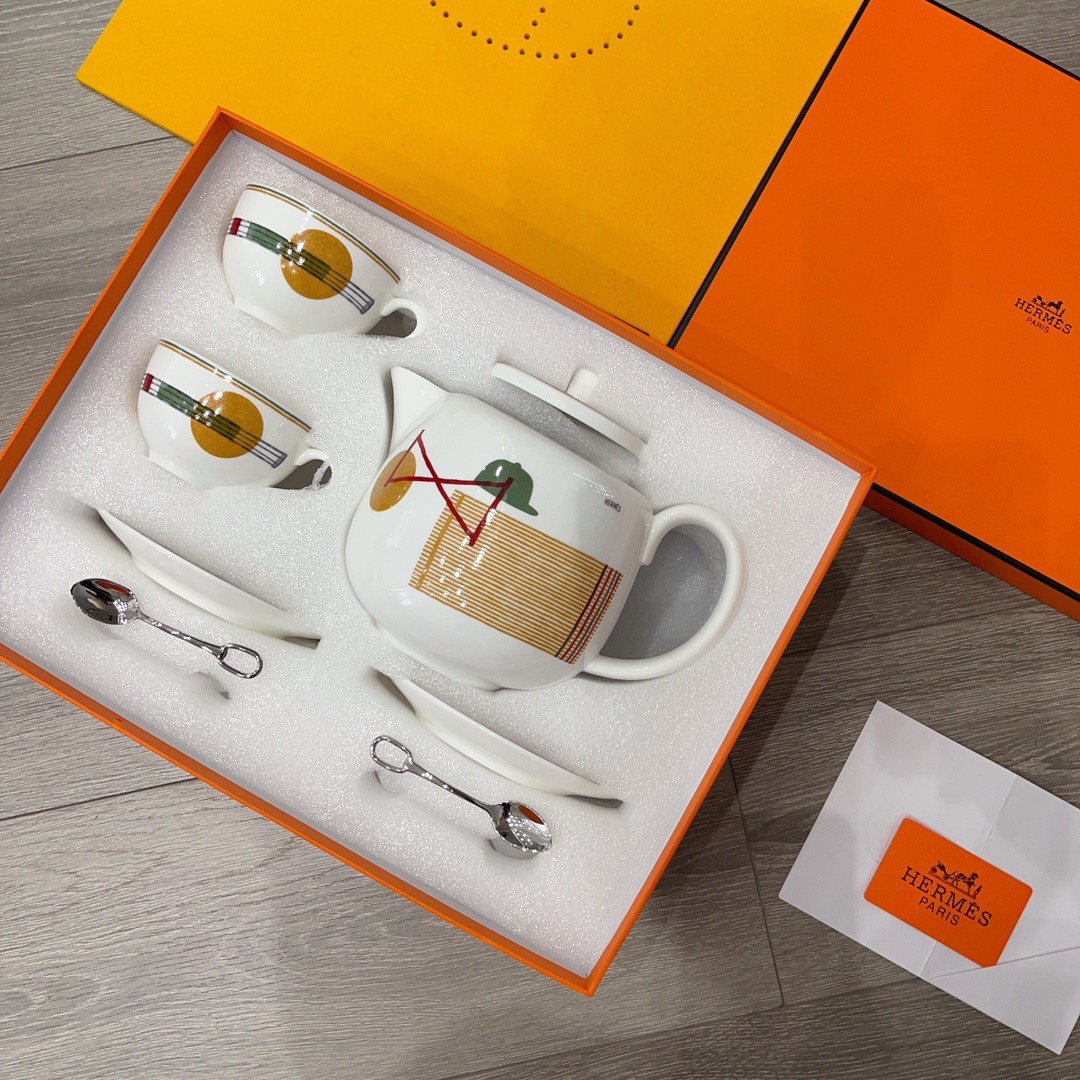 爱马仕 Hermès 高定典藏名品高定成衣时装外套连衣裙衬衫T恤 #55797E38 9