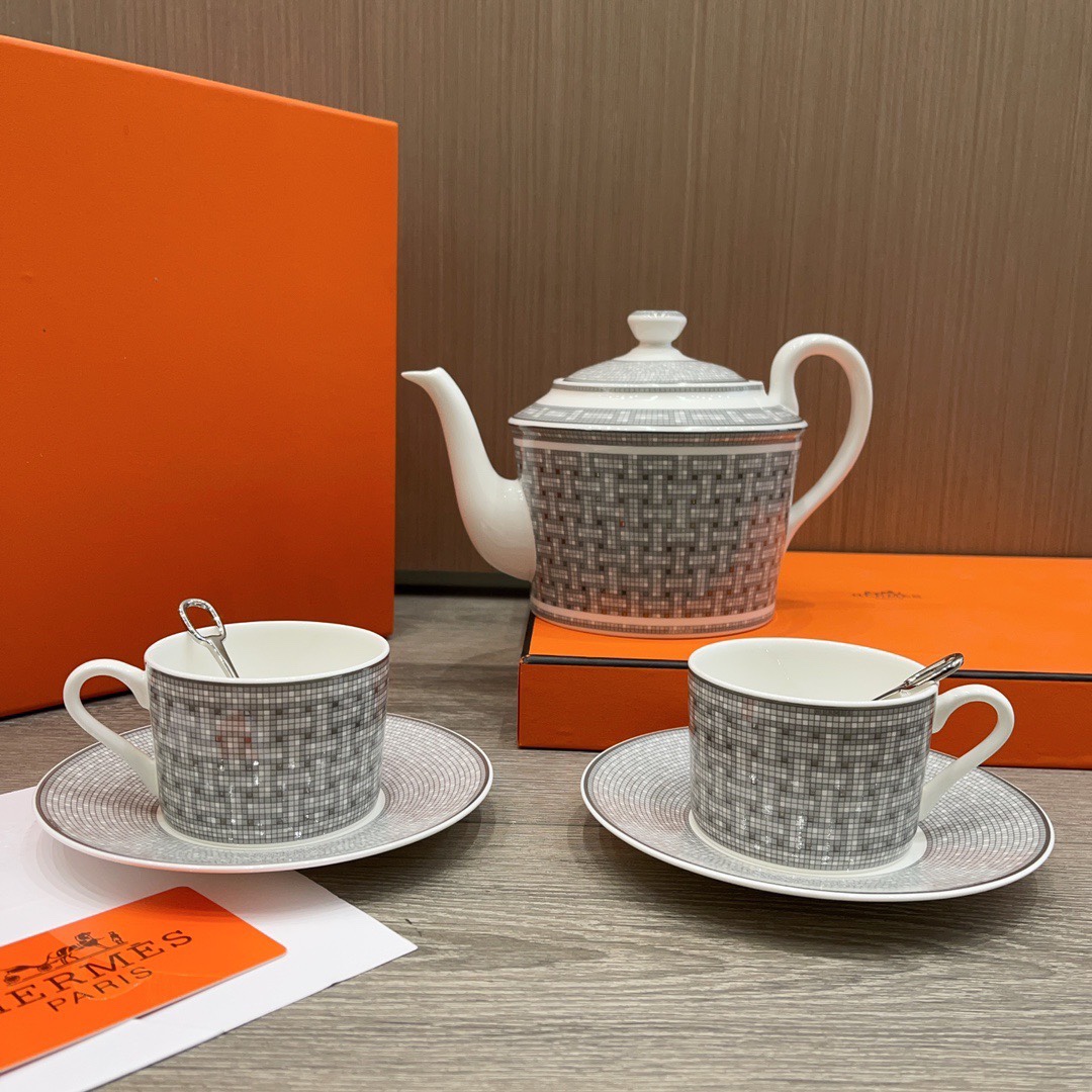 路易威登 Louis Vuitton 高定典藏名品高定成衣时装外套连衣裙衬衫T恤 #DCCDB1A0 9