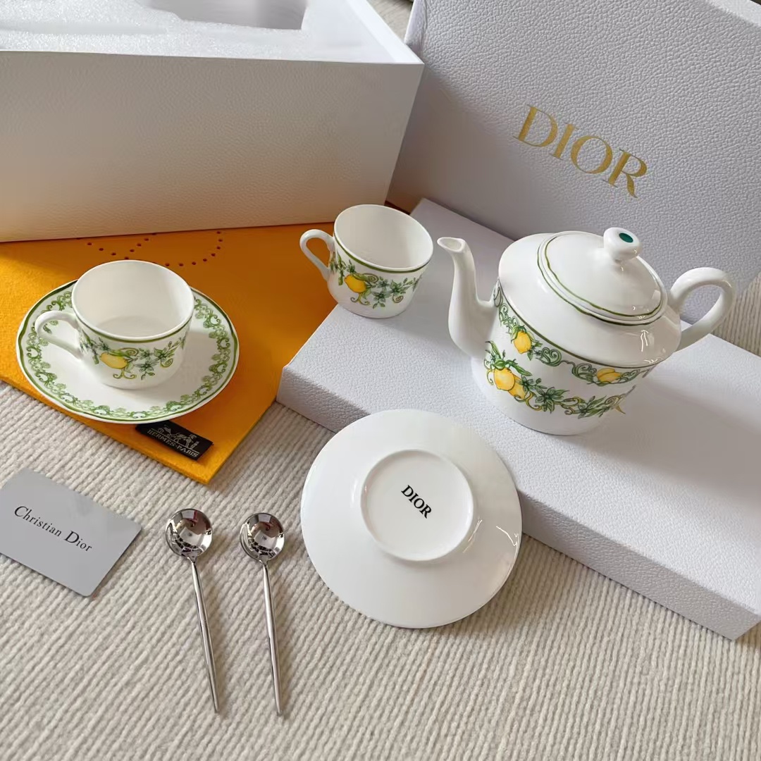 路易威登 Louis Vuitton 高定典藏名品高定成衣时装外套连衣裙衬衫T恤 #4DAA1698 7
