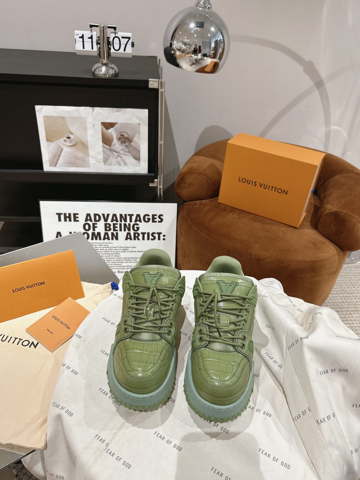 Louis Vuitton 胖版升级 全牛皮情侣装 LV 2023新款Trainer
