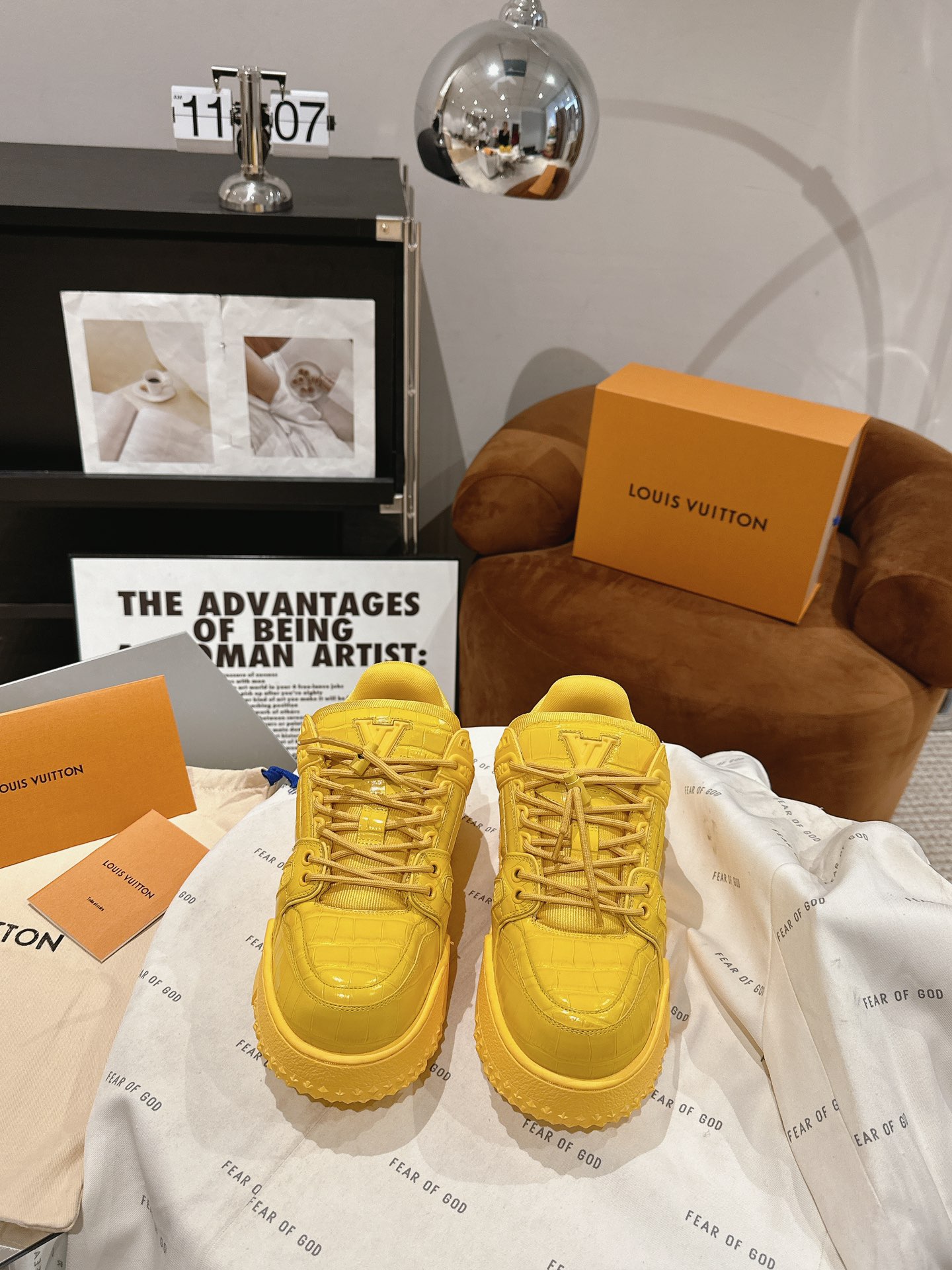Louis Vuitton 胖版升级 全牛皮情侣装 LV 2023新款Trainer