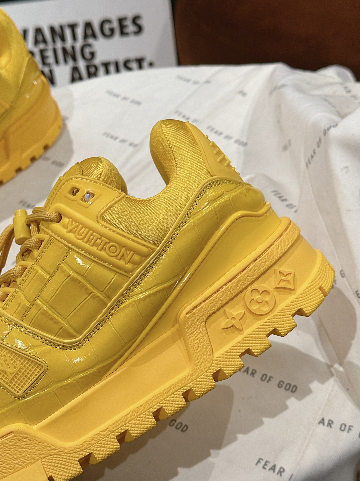 Louis Vuitton 胖版升级 全牛皮情侣装 LV 2023新款Trainer