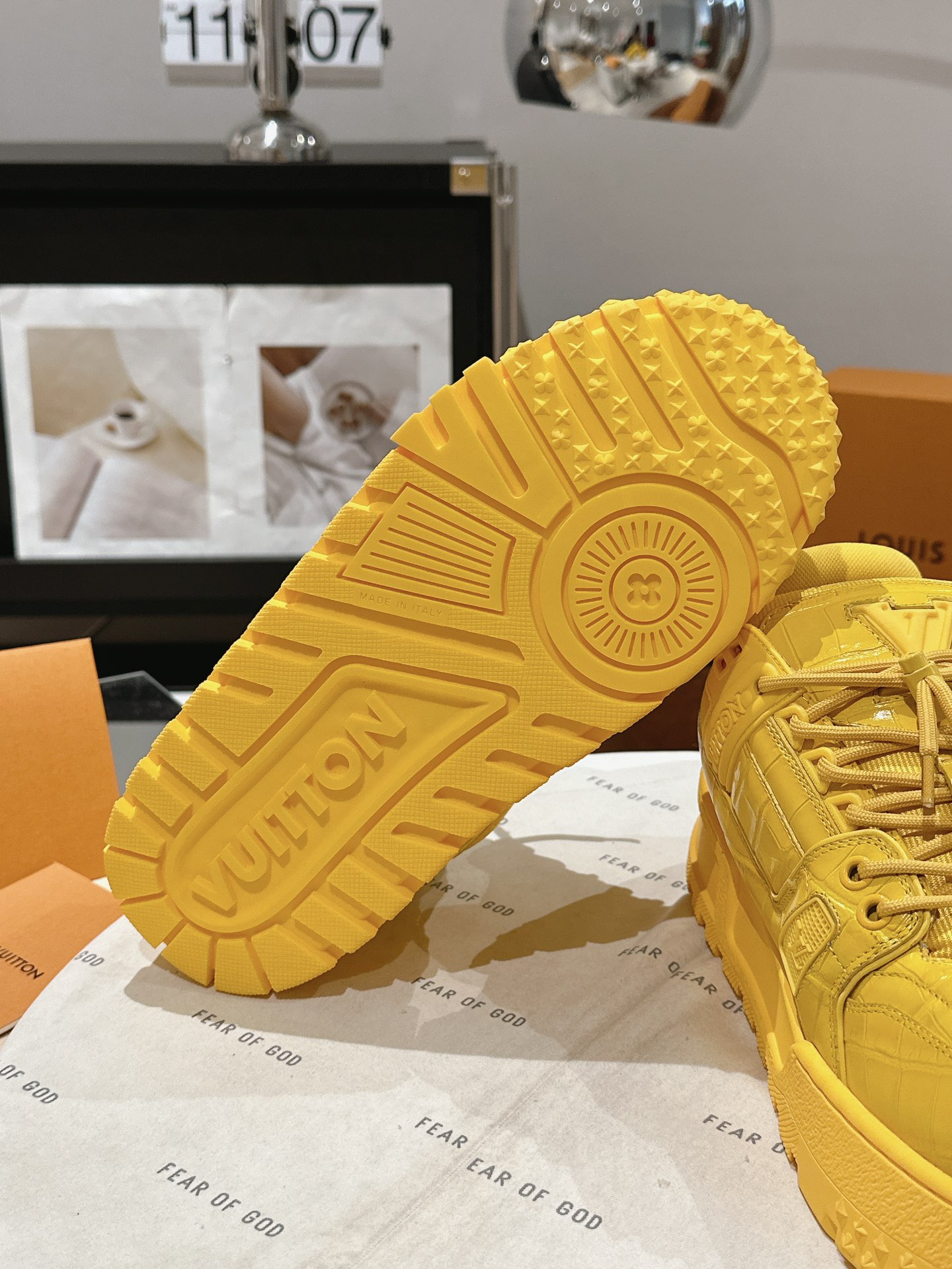 Louis Vuitton 胖版升级 全牛皮情侣装 LV 2023新款Trainer