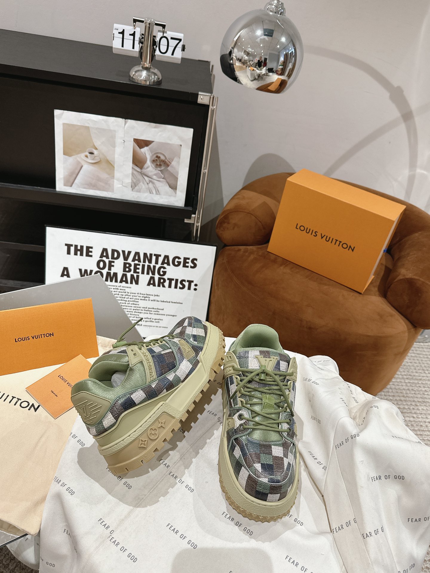 Louis Vuitton 胖版升级 全牛皮情侣装 LV 2023新款Trainer