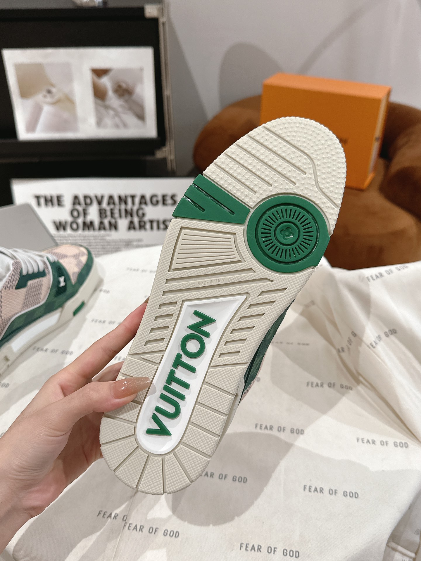 Louis Vuitton 代购级新色 供应 驴家全系列 LVTrainer PVC 运动鞋 每个款式配色都很赞 Trainer的脚感真的非常不错
