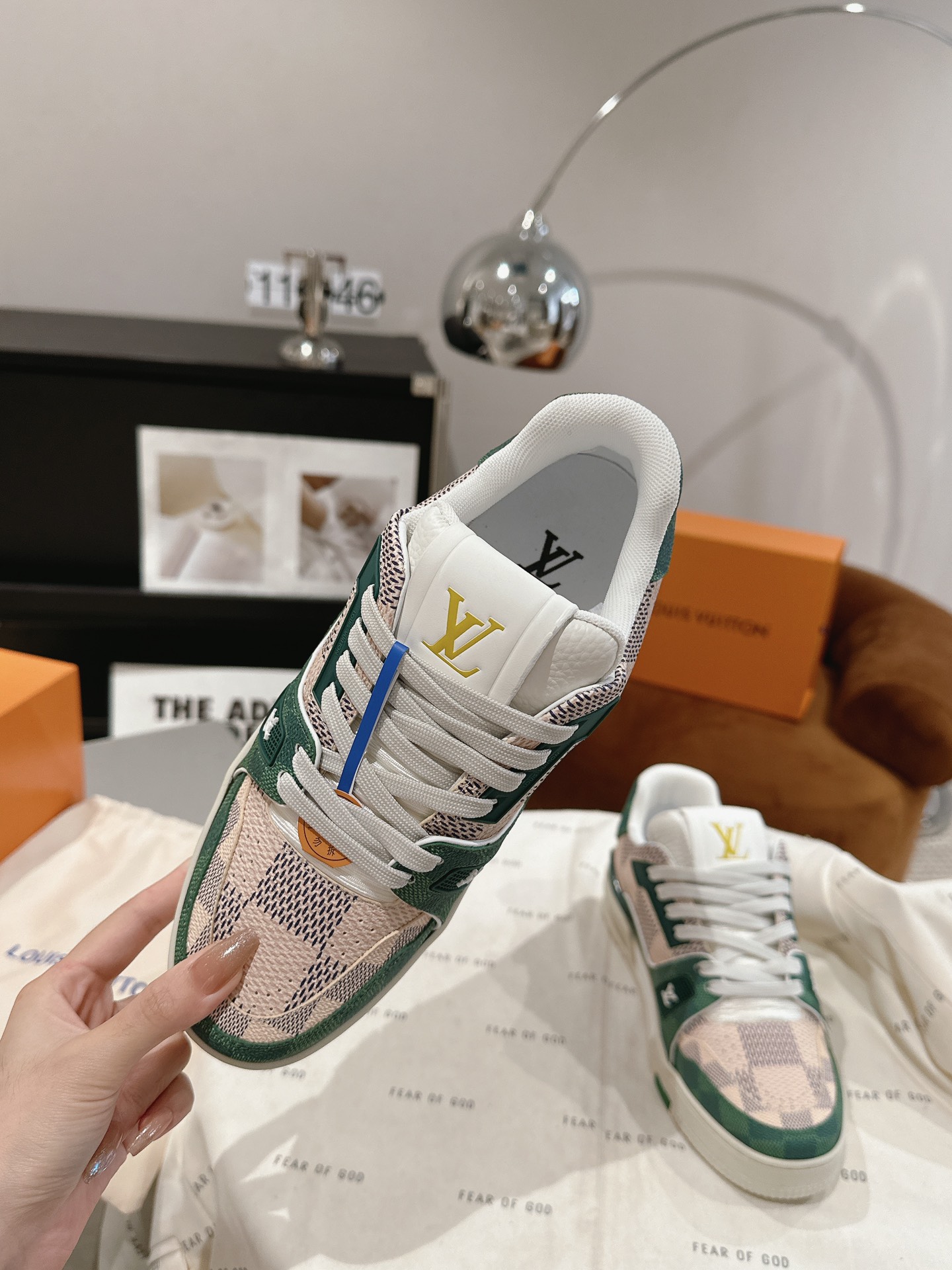 Louis Vuitton 代购级新色 供应 驴家全系列 LVTrainer PVC 运动鞋 每个款式配色都很赞 Trainer的脚感真的非常不错