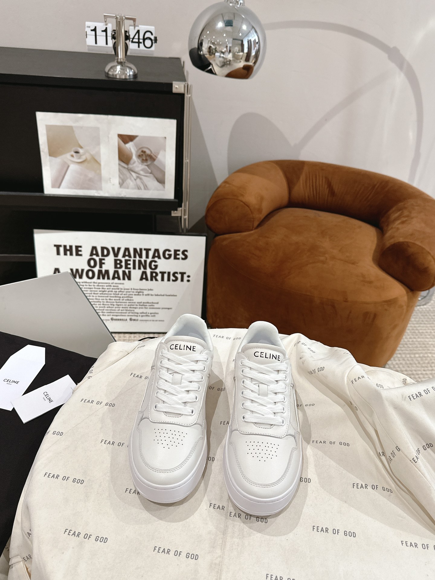Celine 𝐂𝐄𝐋𝐈𝐍𝐄 思琳𝟐𝟎𝟐𝟑/𝐒𝐒新款情侣小白鞋