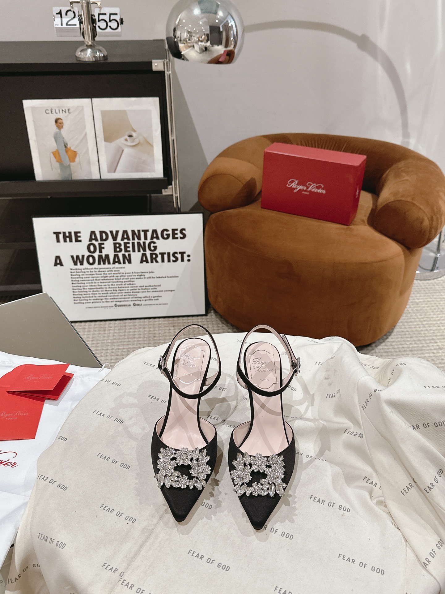 NO:616817,Roger Vivier | 4 Roger Vivier 2 new spring and summer slingback sandals, satin with diamond buckles, full of high-end sense, lambskin lining, cowhide soles, Size35-39 (40 custom made, non-refundable), high-heeled sandals, roger vivor,sandals,high heels,cowhide,sheepskin19860909Roger Vivier | 4  罗杰维维亚2春夏新款slingback凉鞋 缎面搭配钻扣,高级感拉满 小羊皮内里,牛皮鞋底 Size35-39（40定做不退换）,高跟鞋凉鞋,roger vivier,sandals,high heels,cowhide,sheepskin,Women's Shoes