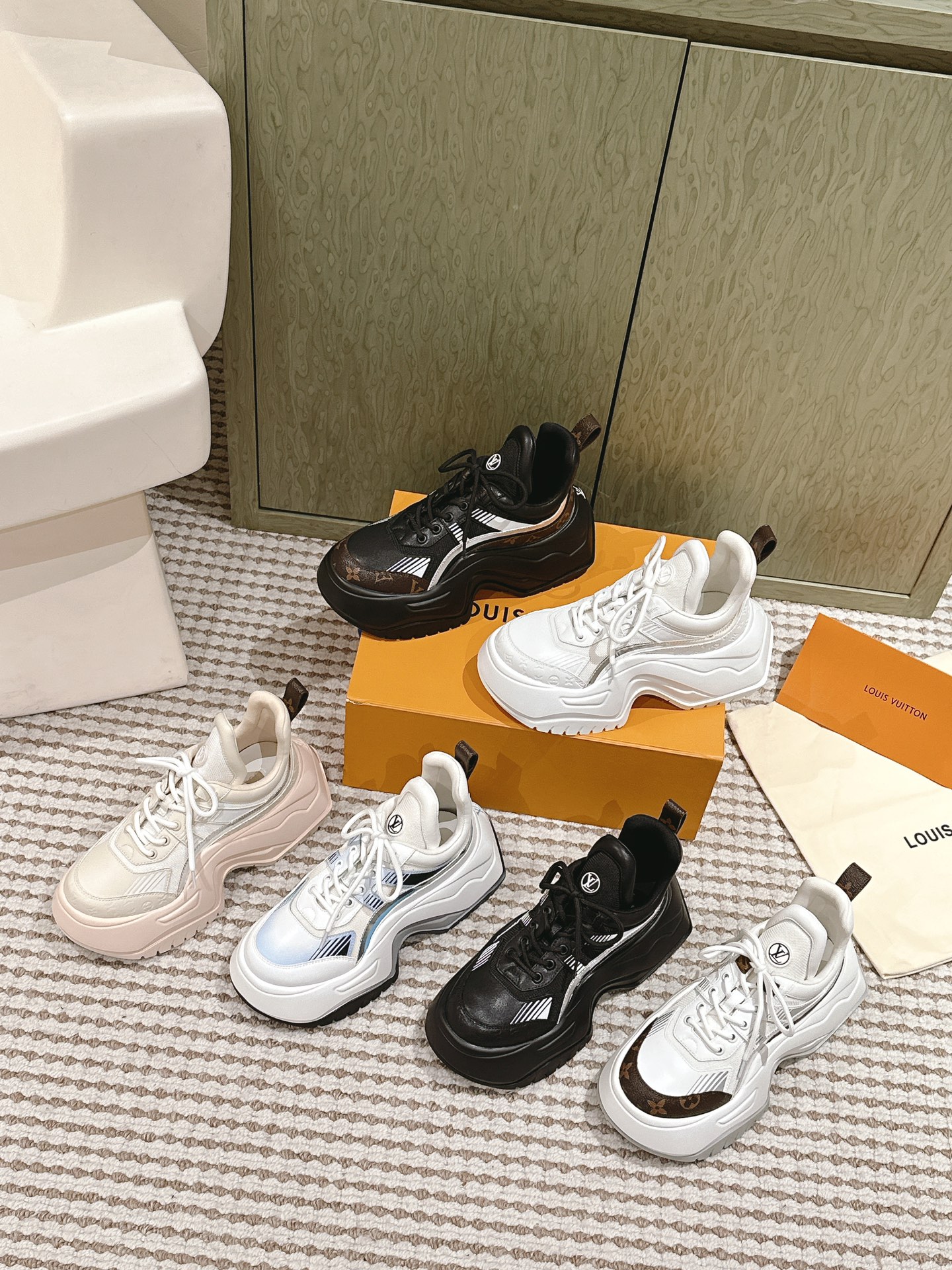 [Louis Vuitton Women