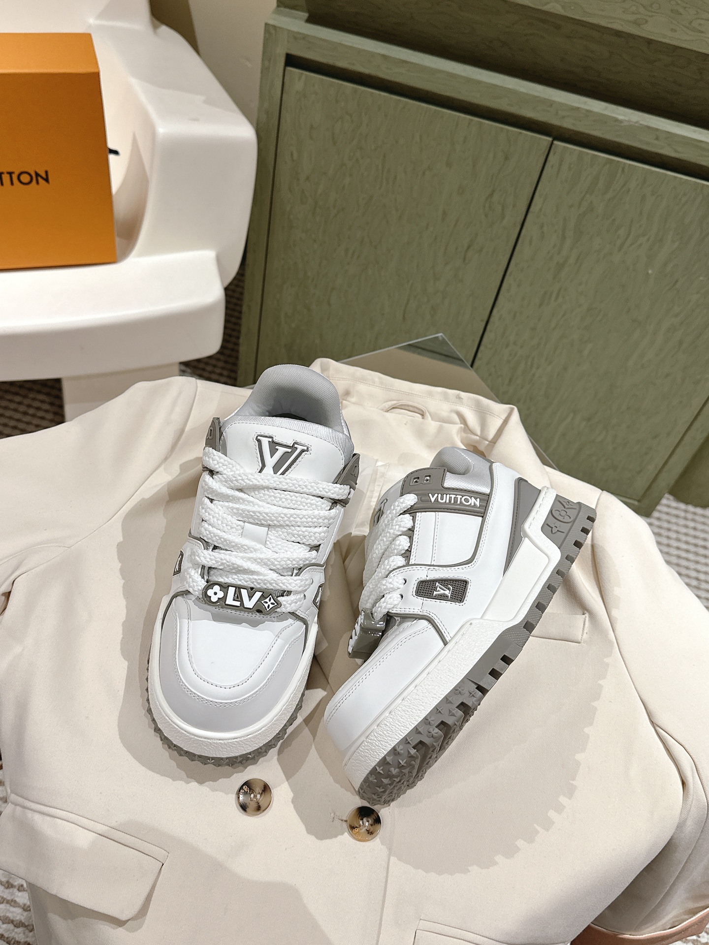 Louis Vuitton 胖版升级 | ²⁰²4 𝐬𝐬 路易威登新款Trainer 最新配色