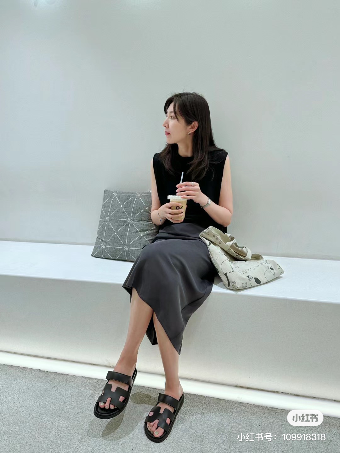 NO:616523,Upper feet, slippers, slippers19860909上脚,拖鞋,slippers,Women's Shoes