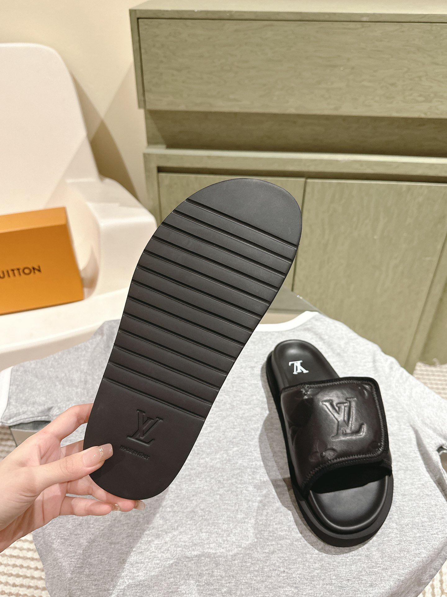Louis Vuitton 男码驴家新品 主打最新款驴牌拖鞋 硬货上新