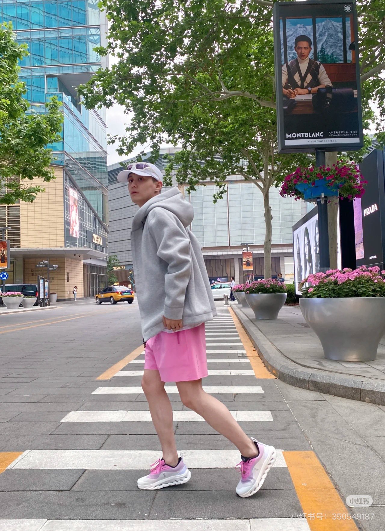 NO:243604,Internet celebrities from all walks of life are starting to show, casual shoes/sports shoes, sneakers19860909各路网红纷纷开秀,休闲鞋/运动鞋,sneakers,Women's Shoes