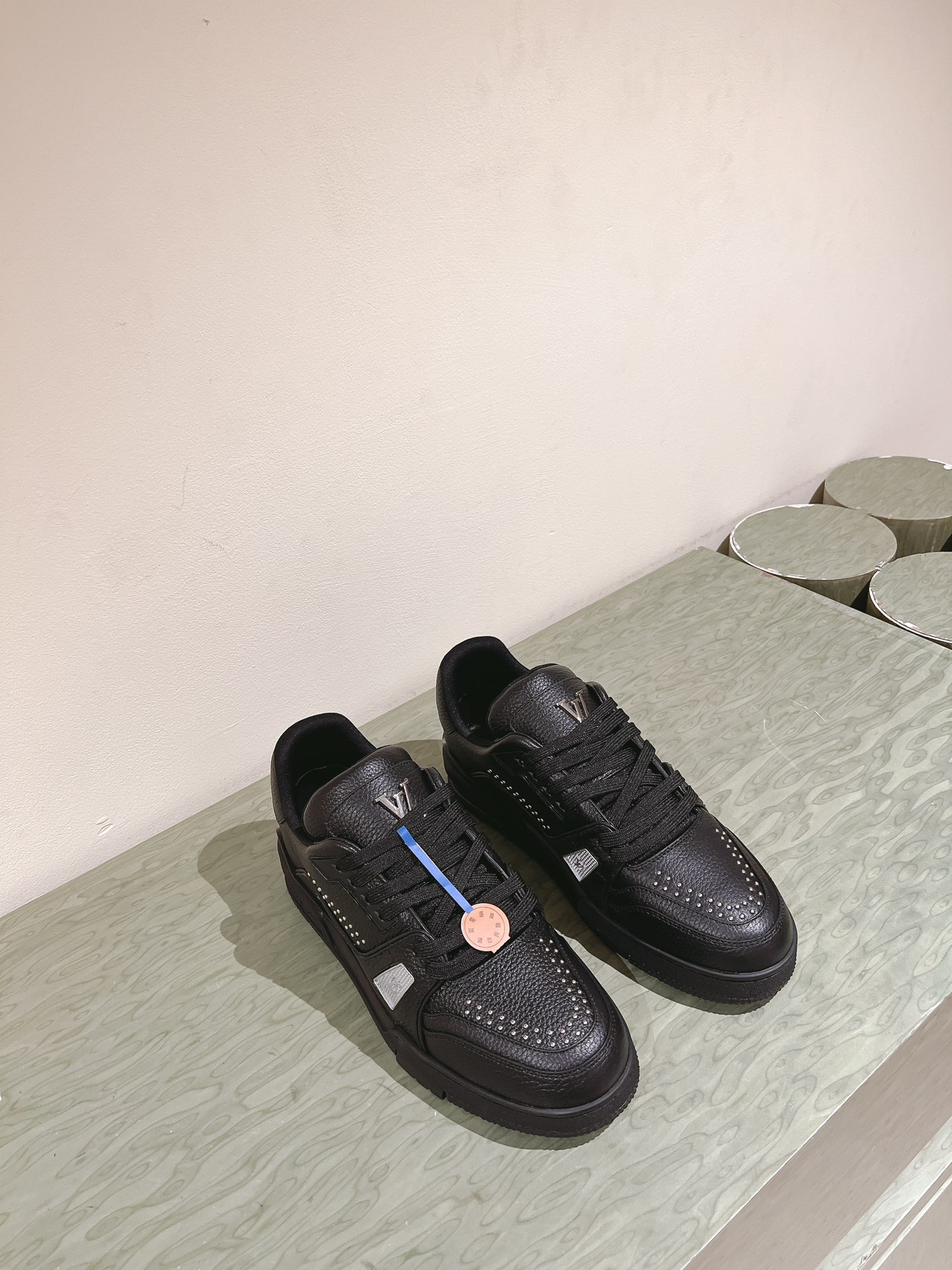 Una prenda imprescindible para las parejas!              ¡La réplica LV está en stock en nuevos colo