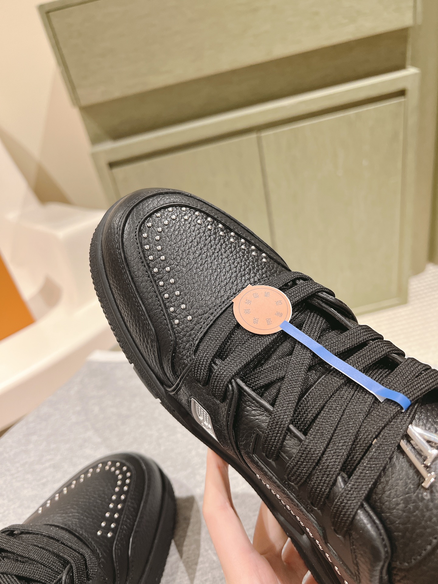 Una prenda imprescindible para las parejas!              ¡La réplica LV está en stock en nuevos colo