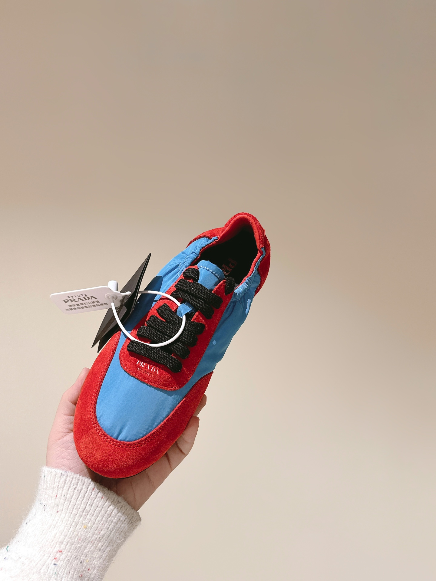 “Top Quality Exercise Shoes, Size 35-41, Customizable Collection of Synchronous Box Packs” - 图片 9