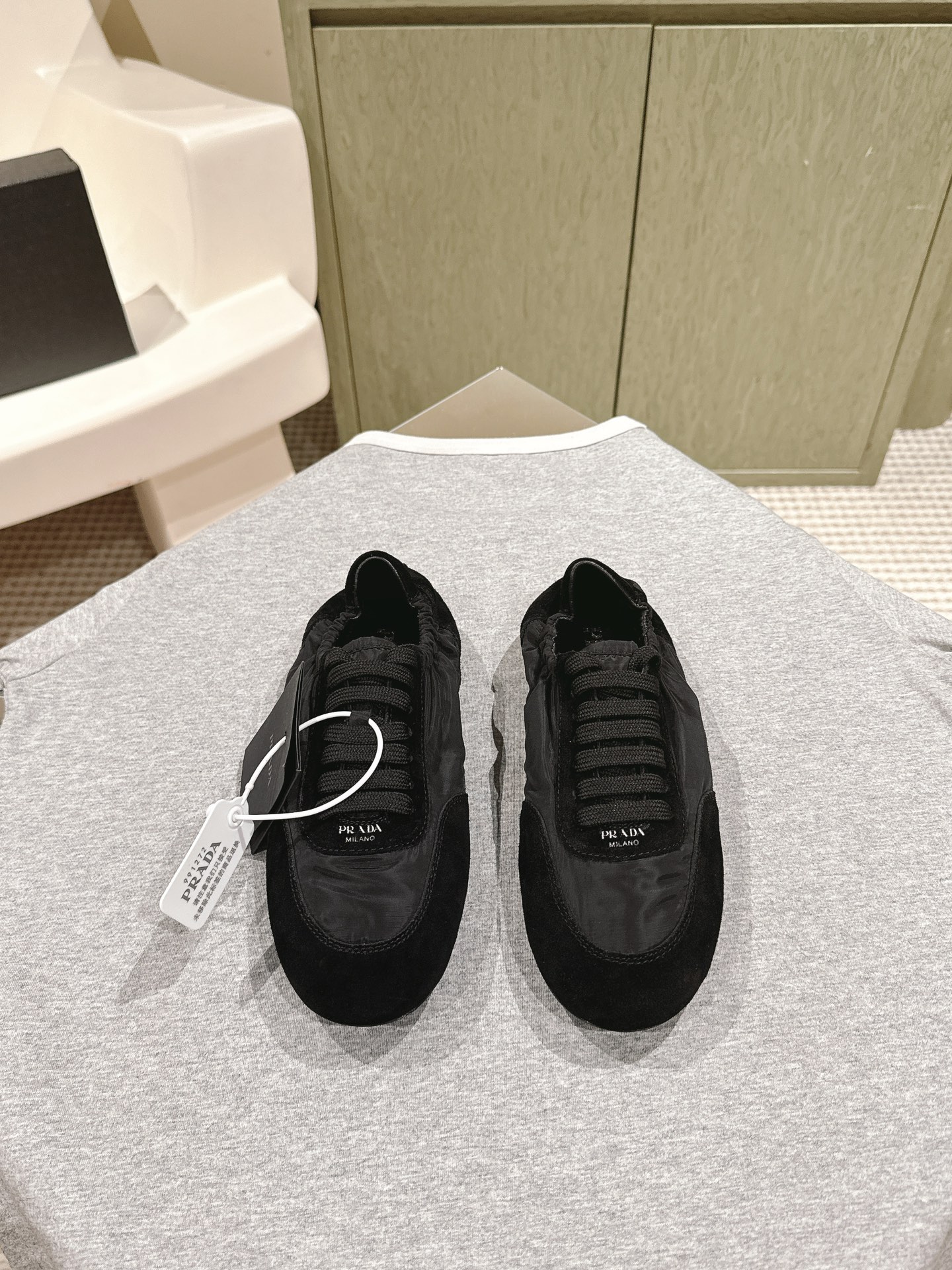 Title: High-Quality Oxen Shoes Collection, Sizes 35-41, Customizable Summary: Top-quality, light, comfortable oxen shoes in various sizes, suitable for exercise, with a - 图片 1