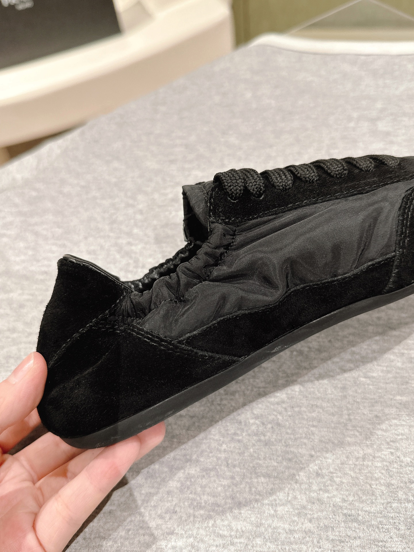Title: High-Quality Oxen Shoes Collection, Sizes 35-41, Customizable Summary: Top-quality, light, comfortable oxen shoes in various sizes, suitable for exercise, with a - 图片 5
