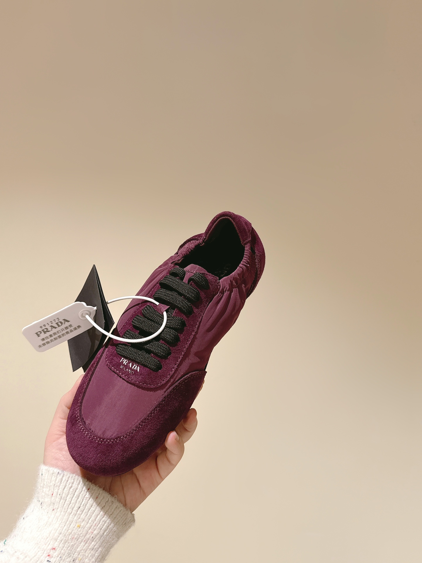 Top Quality Light and Comfortable Oxen Shoes for Exercise in Size 35-41 – Synchronous Box Packs Collection - 图片 9