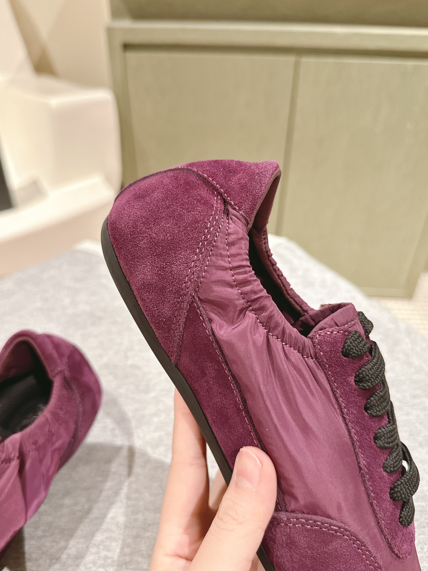 Top Quality Light and Comfortable Oxen Shoes for Exercise in Size 35-41 – Synchronous Box Packs Collection - 图片 6