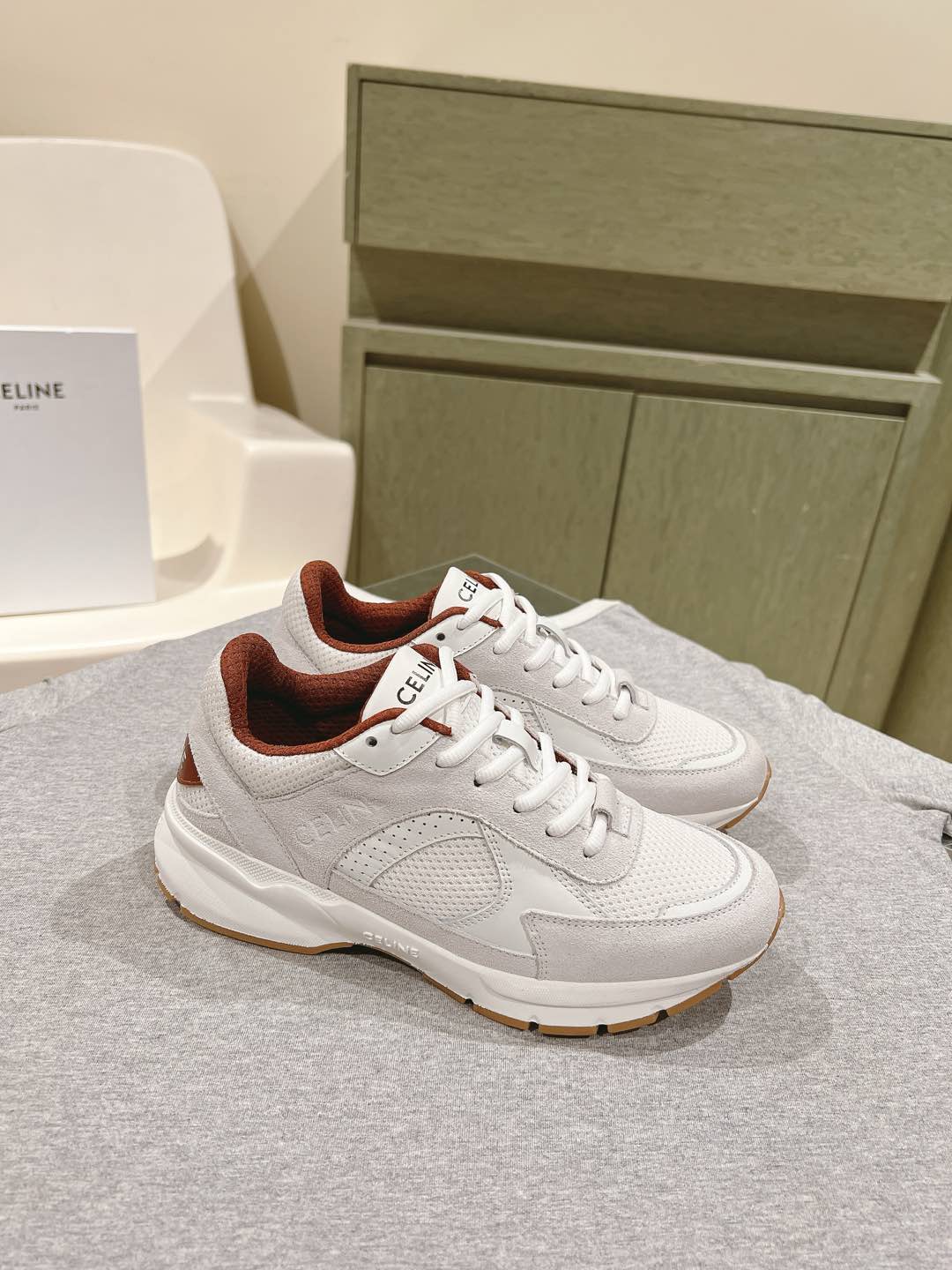 Celine 𝐂𝐄𝐋𝐈𝐍𝐄 思琳新款休闲运动鞋