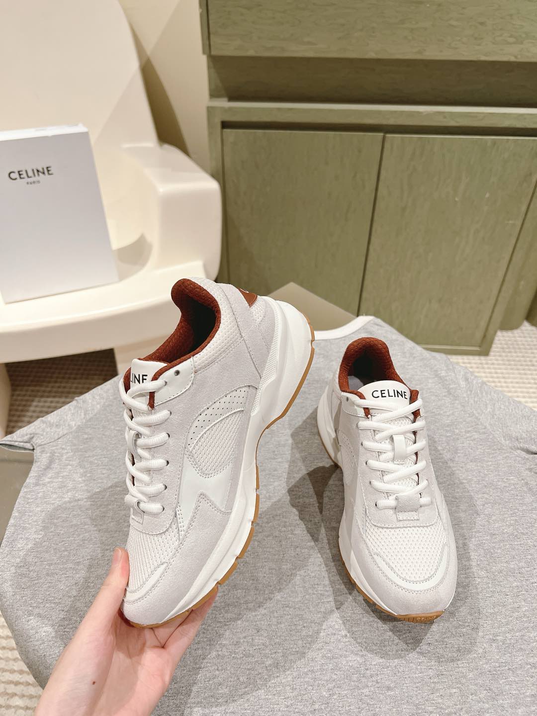Celine 𝐂𝐄𝐋𝐈𝐍𝐄 思琳新款休闲运动鞋