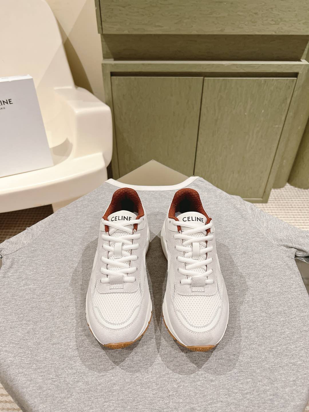 Celine 𝐂𝐄𝐋𝐈𝐍𝐄 思琳新款休闲运动鞋