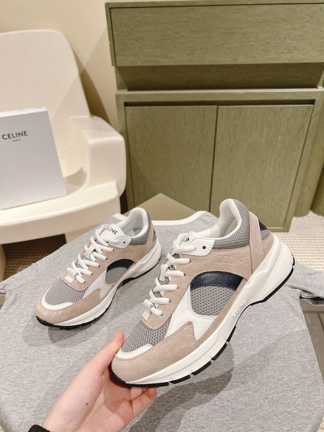 Celine 𝐂𝐄𝐋𝐈𝐍𝐄 思琳新款休闲运动鞋