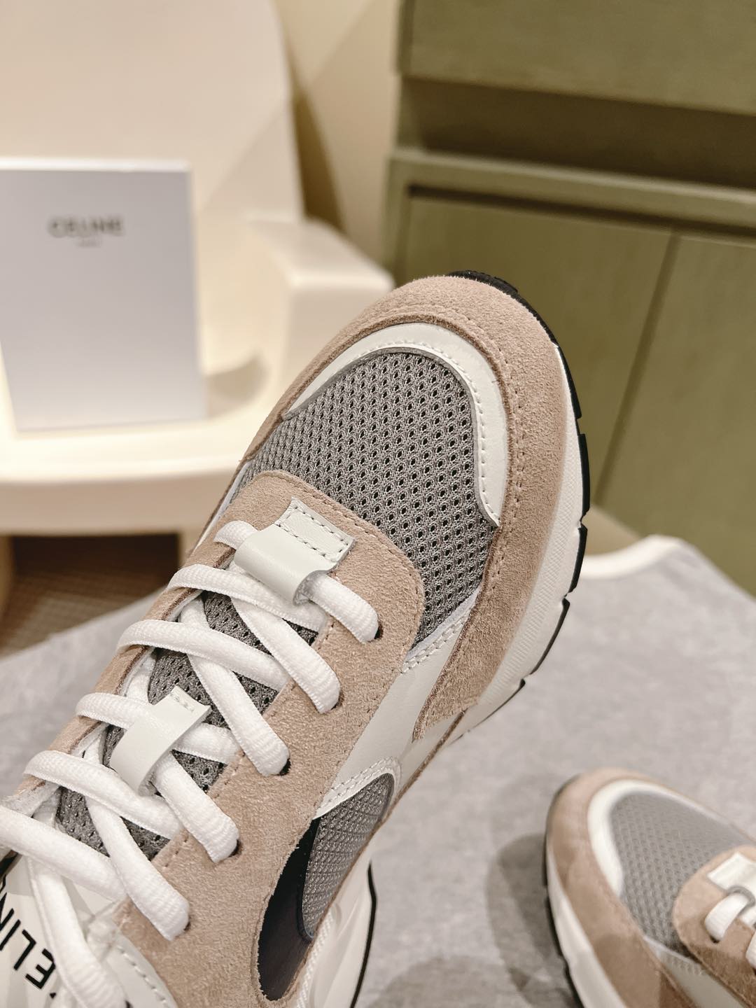 Celine 𝐂𝐄𝐋𝐈𝐍𝐄 思琳新款休闲运动鞋