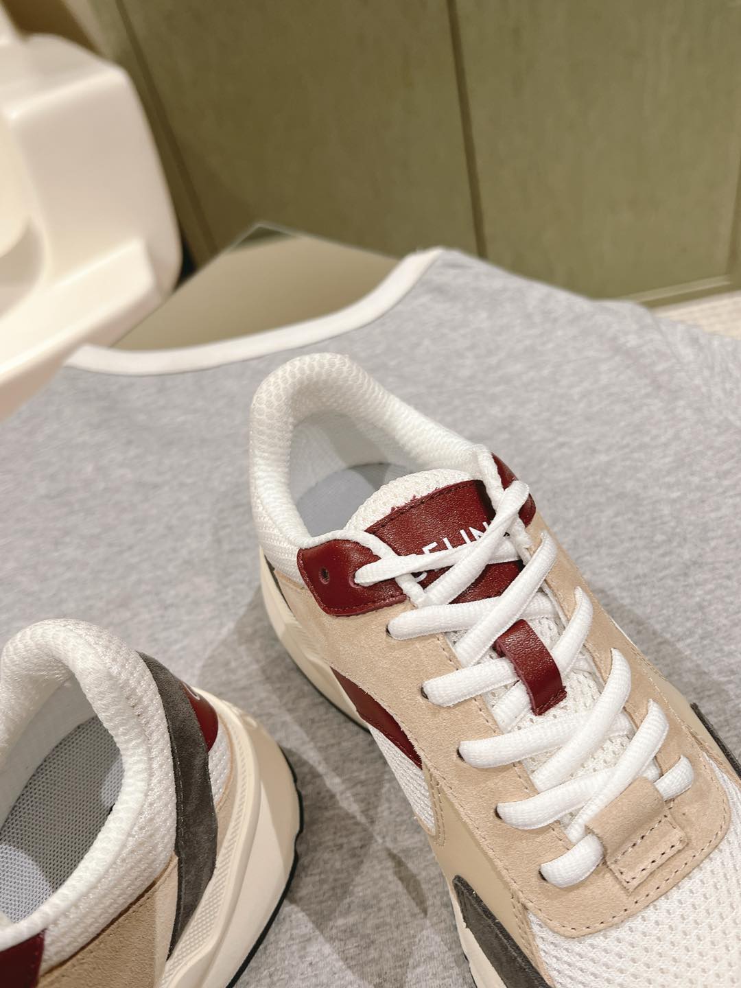 Celine 𝐂𝐄𝐋𝐈𝐍𝐄 思琳新款休闲运动鞋
