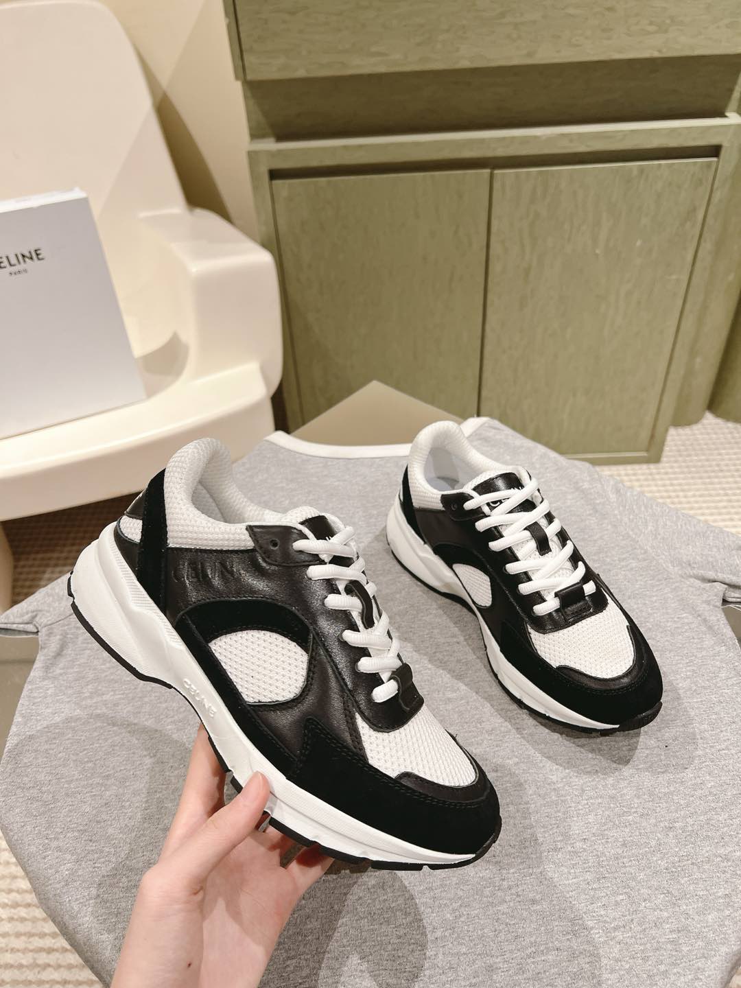 Celine 𝐂𝐄𝐋𝐈𝐍𝐄 思琳新款休闲运动鞋