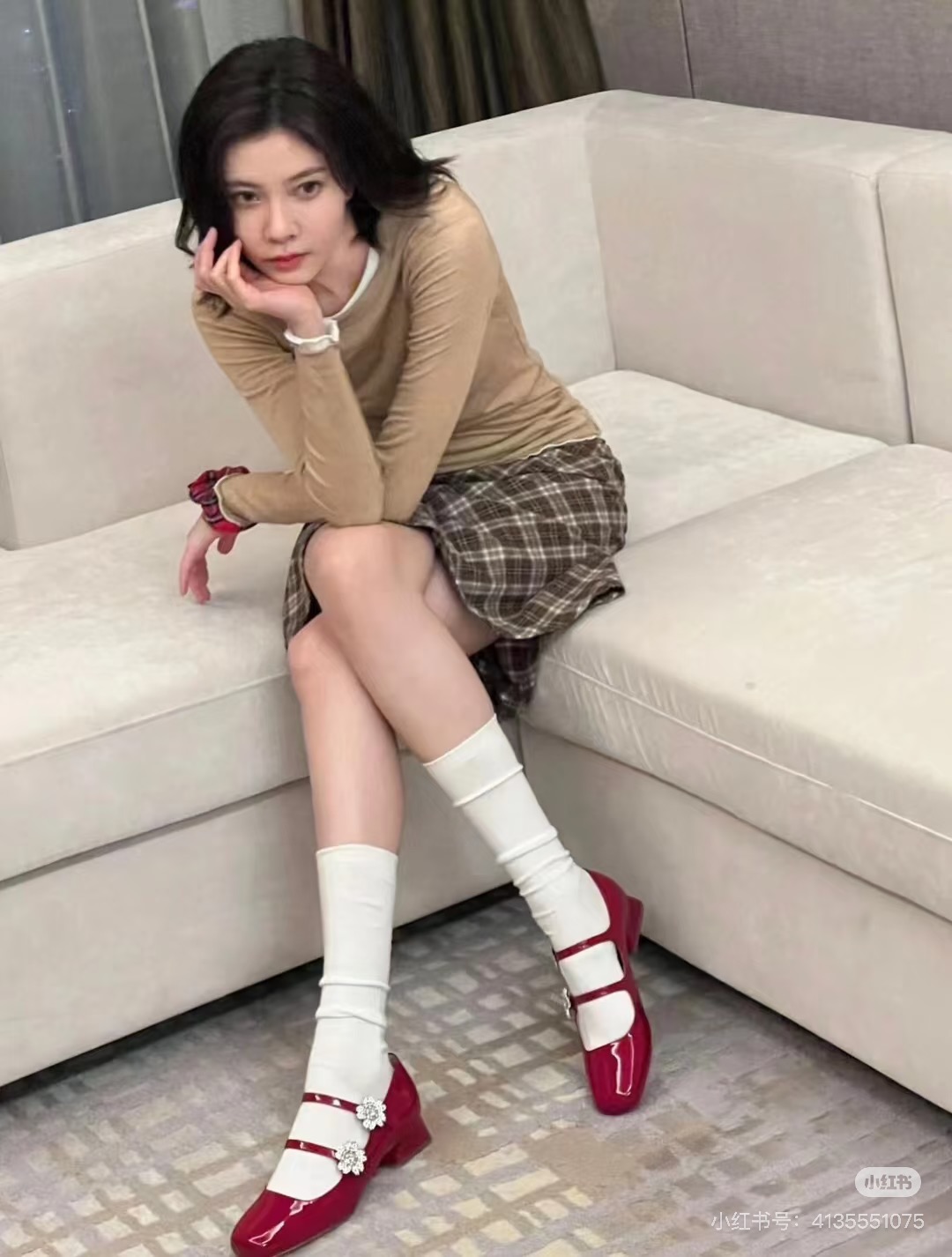 NO:475656,The counter is synchronized with patent leather surface, silk surface, and sheepskin surface. Mary Jane, mary jane, sheepskin, real silk19860909专柜同步漆皮面,真丝面,羊皮面都有,玛丽珍,mary jane,sheepskin,real silk,Women's Shoes