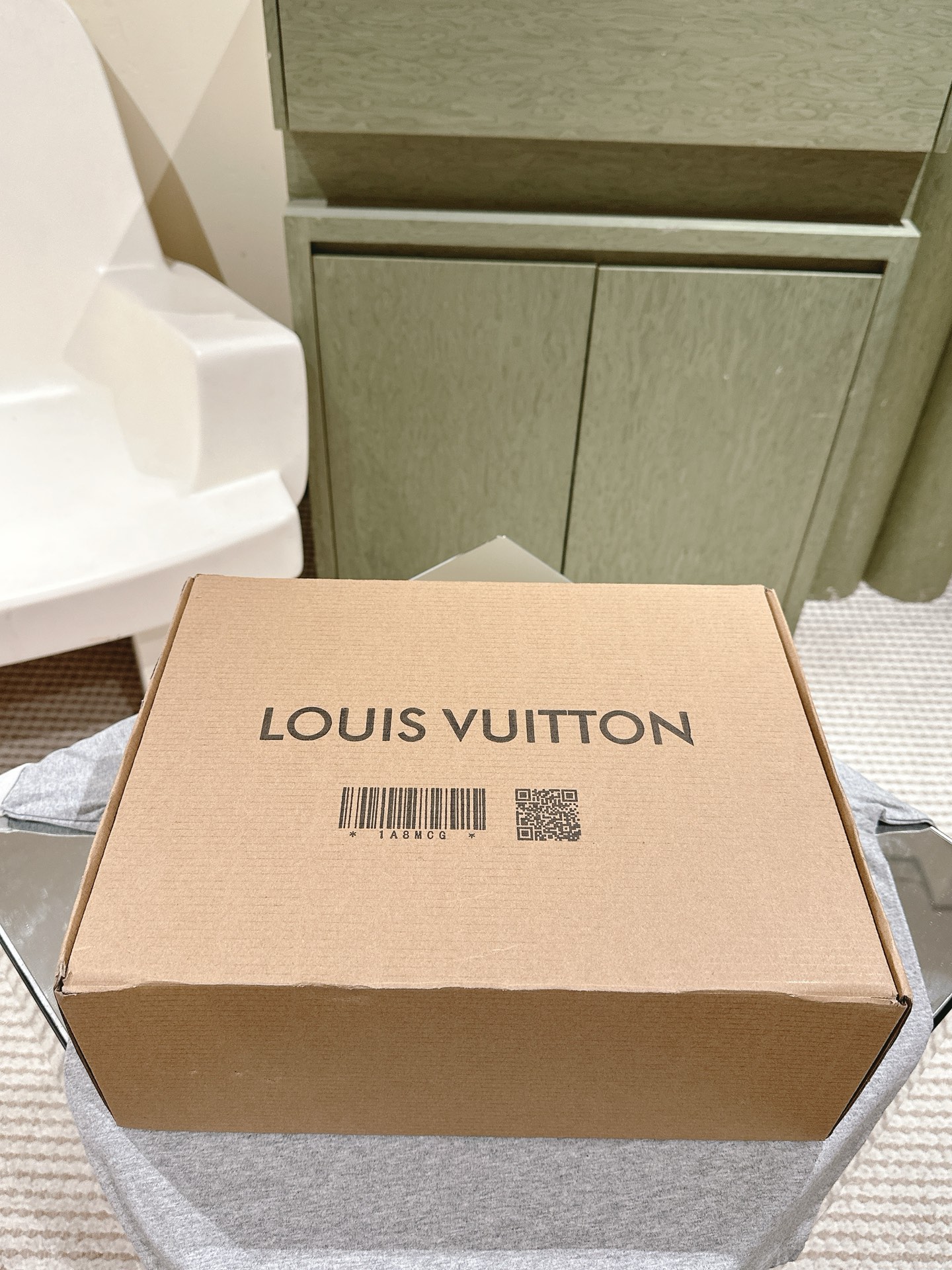 NO:164502,Full set of simultaneous gift boxes for counters!  , casual shoes/sports shoes, sneakers19860909全套专柜同步礼盒包装！,休闲鞋/运动鞋,sneakers,Women's Shoes