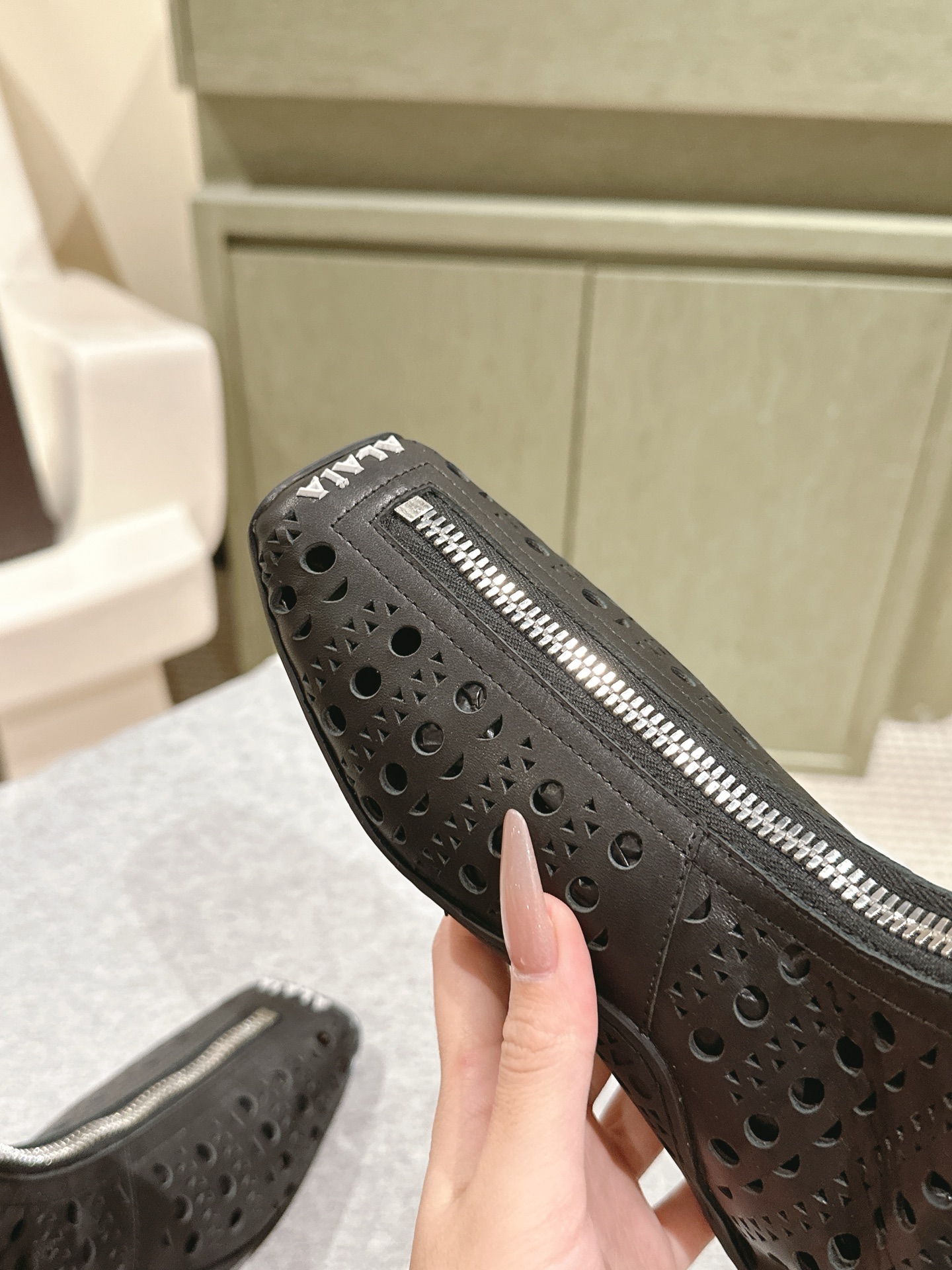 “Stylish Ballet Shoes Collection with Japanese Inspiration and Customization Options” - 图片 3