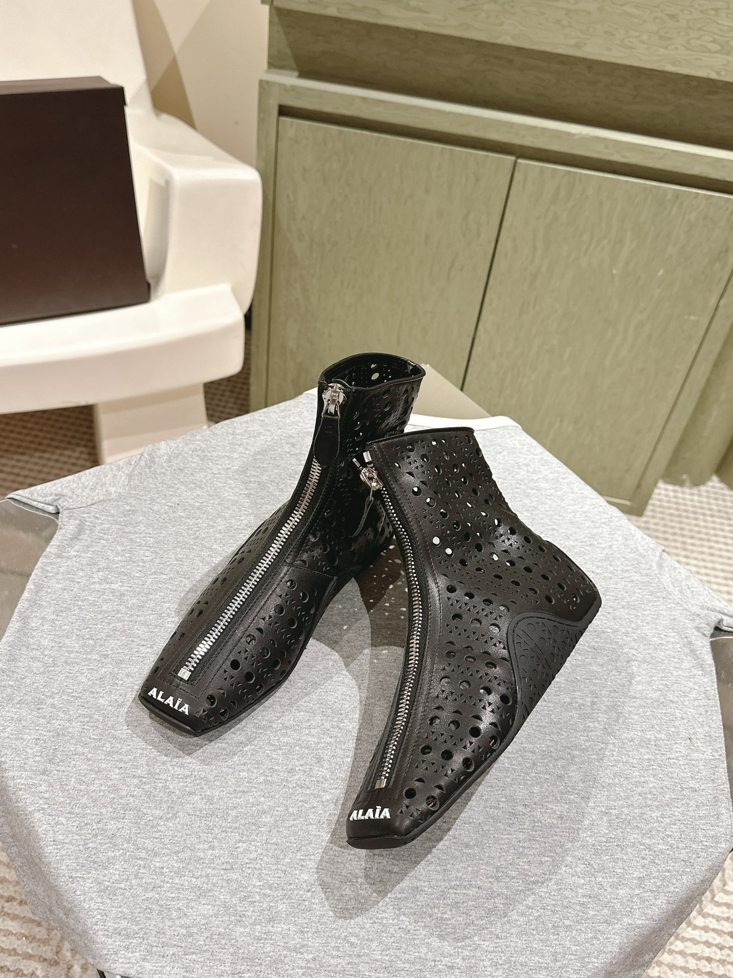 “Stylish Ballet Shoes Collection with Japanese Inspiration and Customization Options” - 图片 2