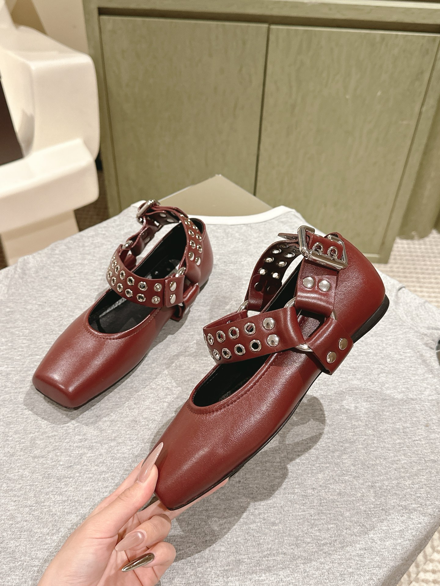 “Stylish Drill Leather Ballet Shoes Collection 2025 | Customizable Sizes 35-42”