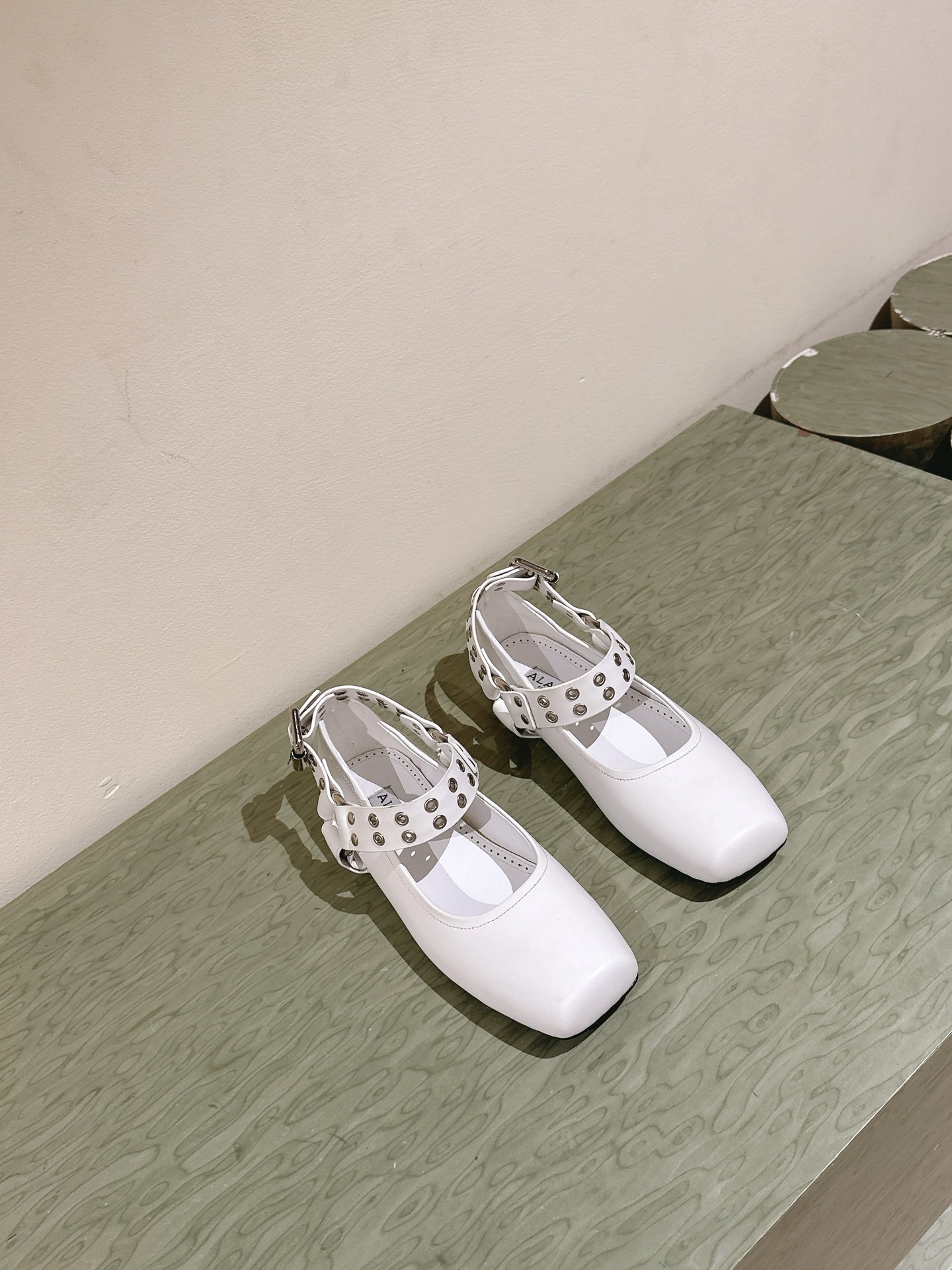 “Stylish Ballet Shoes Collection with Water Drills and Japanese Influence | 912 | 2025 ssAlaia” - 图片 6