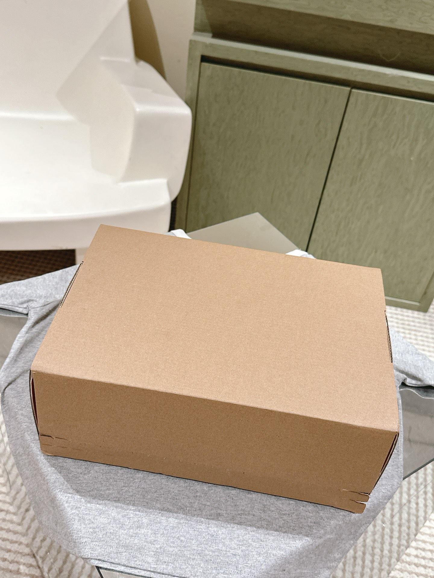 NO:165488,Full set of simultaneous gift boxes for counters!  , casual shoes/sports shoes, sneakers19860909全套专柜同步礼盒包装！,休闲鞋/运动鞋,sneakers,Women's Shoes