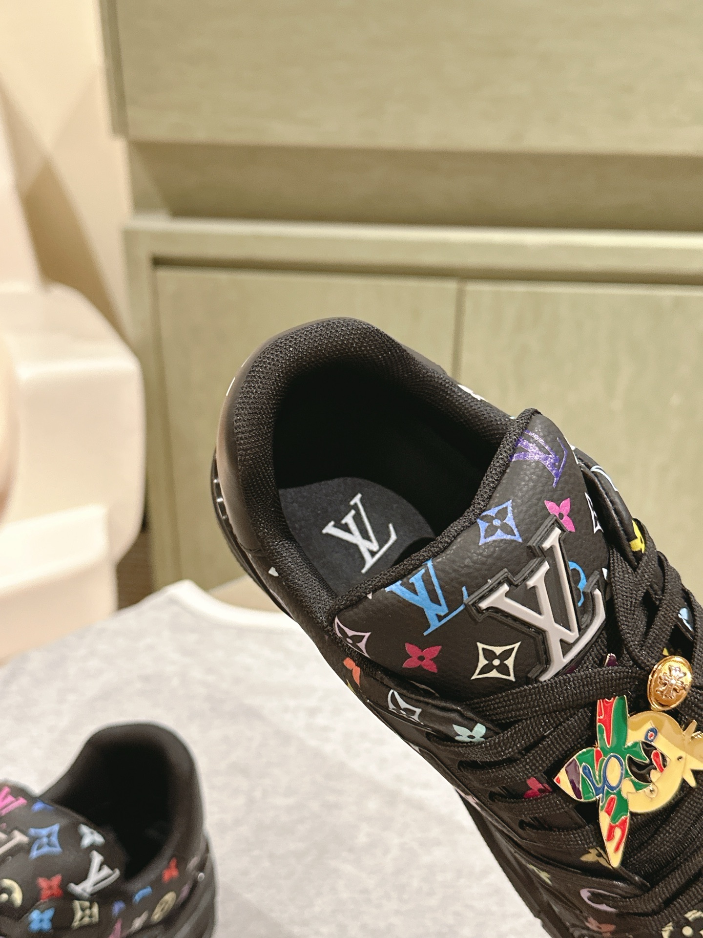 Louis Vuitton LV代购级板鞋新色 供应 驴家全系列 LVTrainer PVC 运动鞋