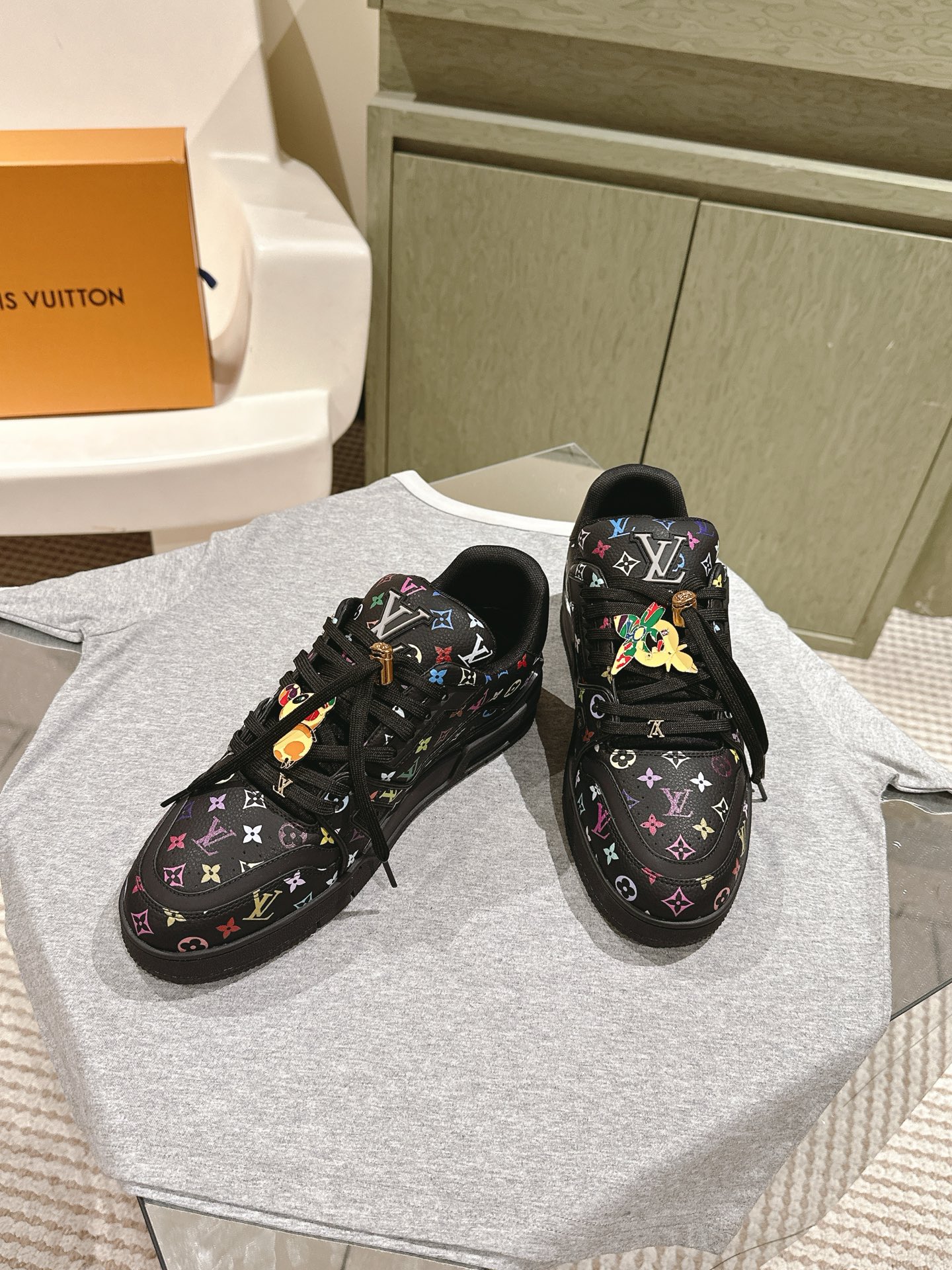 Louis Vuitton LV代购级板鞋新色 供应 驴家全系列 LVTrainer PVC 运动鞋