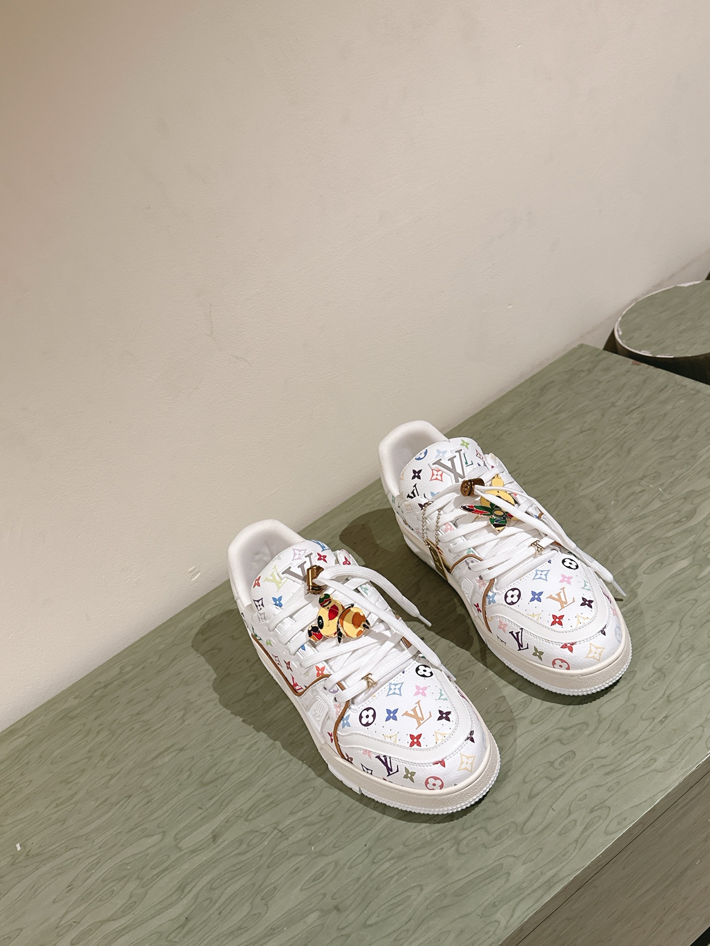 Louis Vuitton LV代购级板鞋新色 供应 驴家全系列 LVTrainer PVC 运动鞋