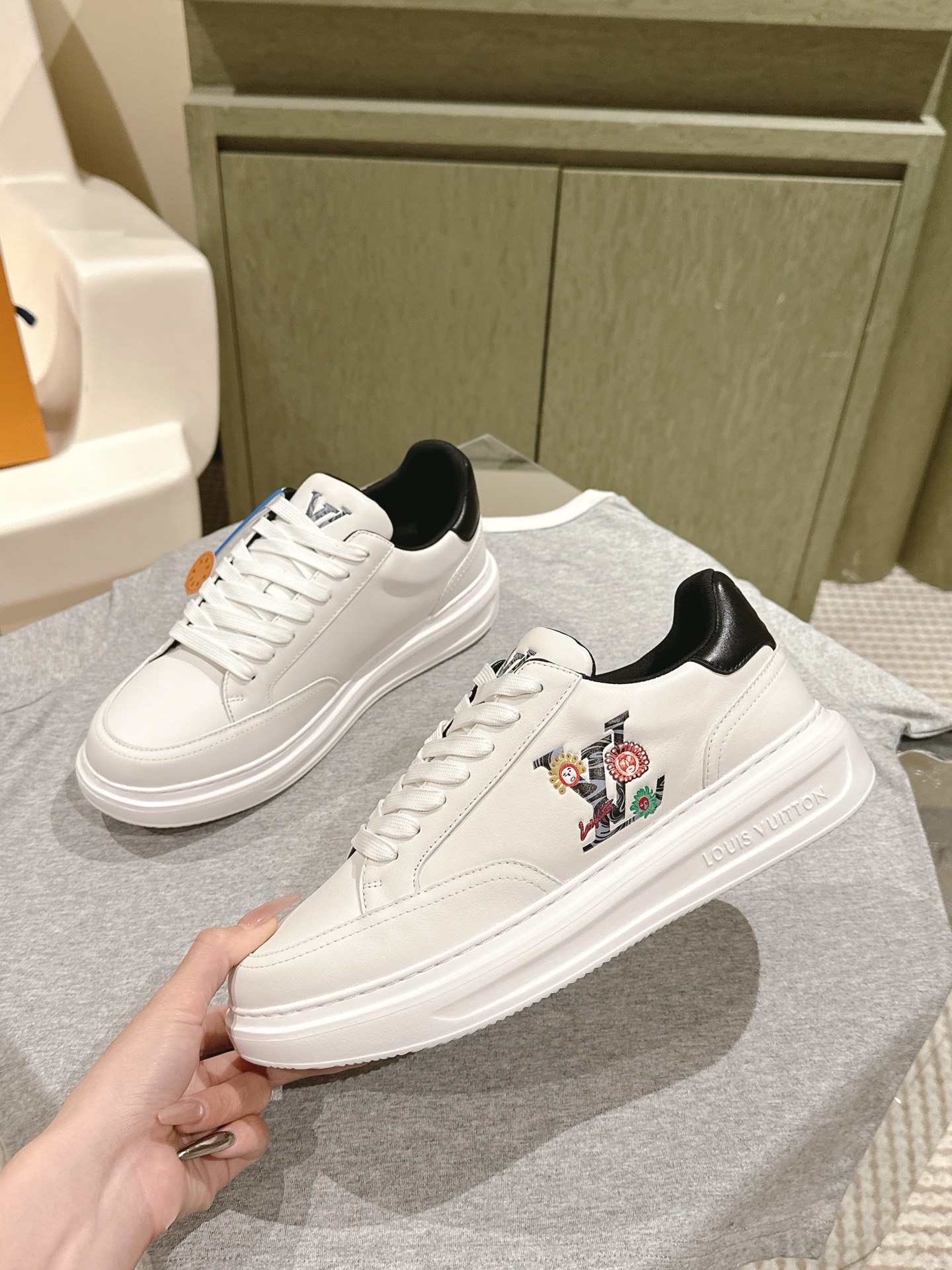 Louis Vuitton LV代购级板鞋新色 供应 驴家全系列 LVTrainer PVC 运动鞋