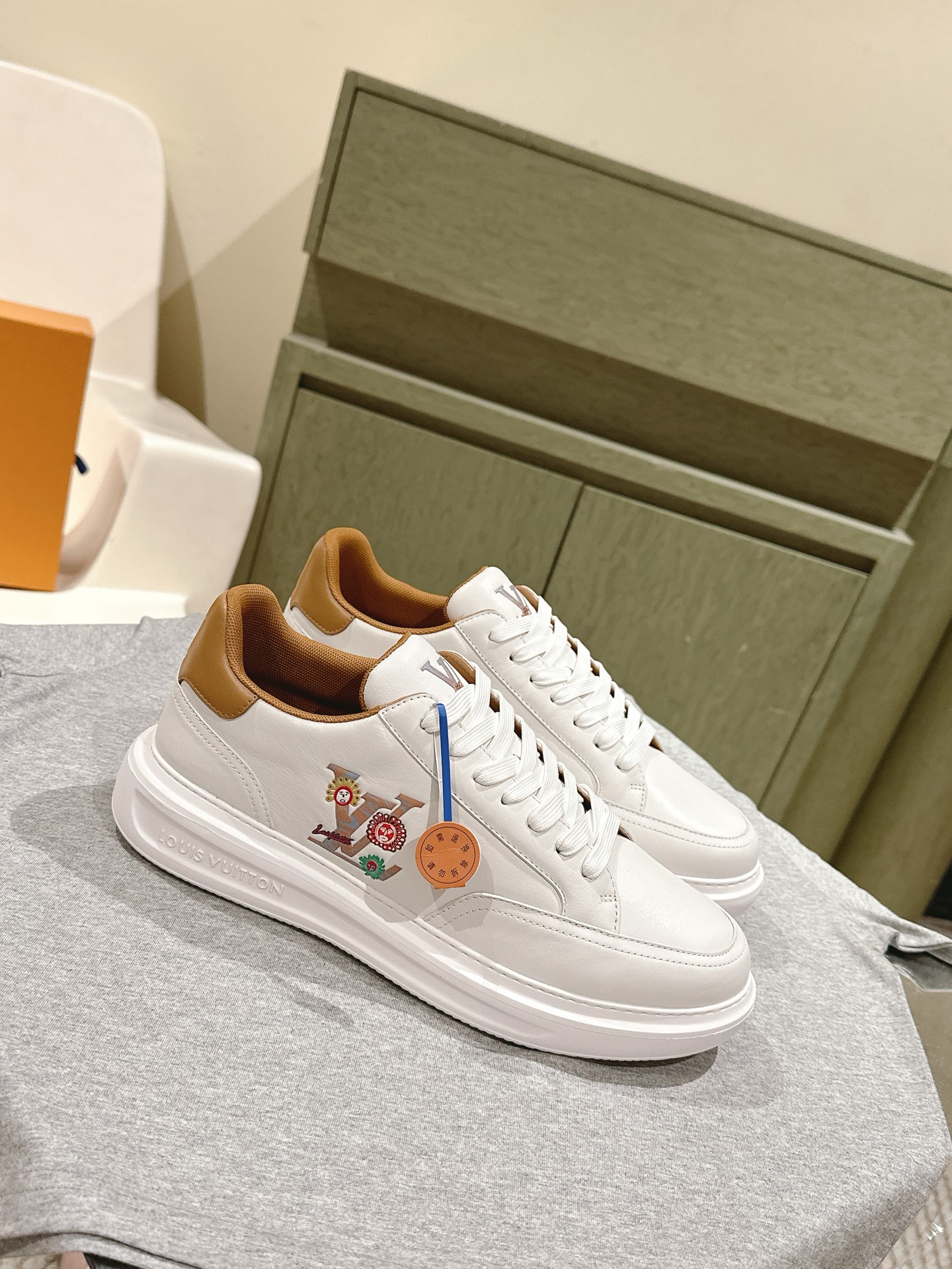 Louis Vuitton LV代购级板鞋新色 供应 驴家全系列 LVTrainer PVC 运动鞋