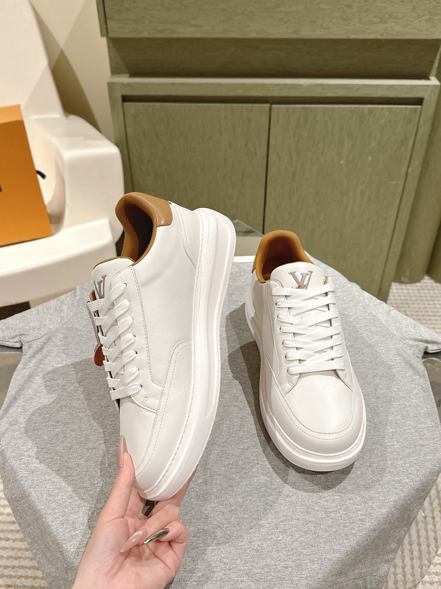 Louis Vuitton LV代购级板鞋新色 供应 驴家全系列 LVTrainer PVC 运动鞋
