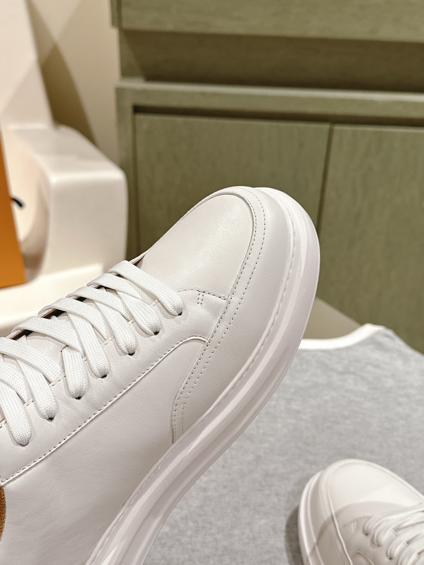 Louis Vuitton LV代购级板鞋新色 供应 驴家全系列 LVTrainer PVC 运动鞋