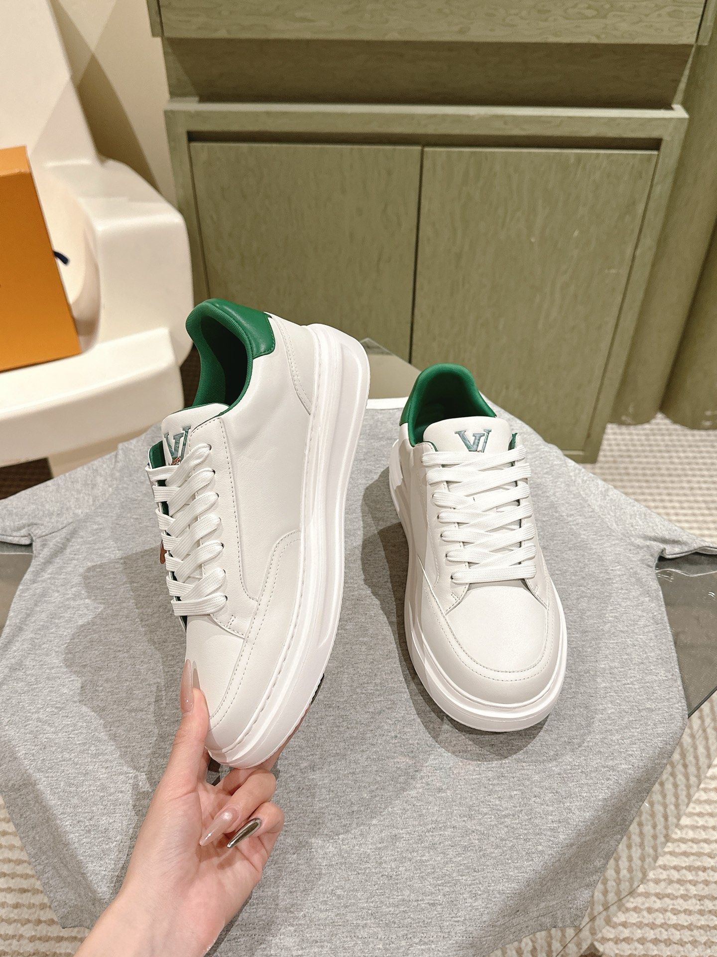 Louis Vuitton LV代购级板鞋新色 供应 驴家全系列 LVTrainer PVC 运动鞋