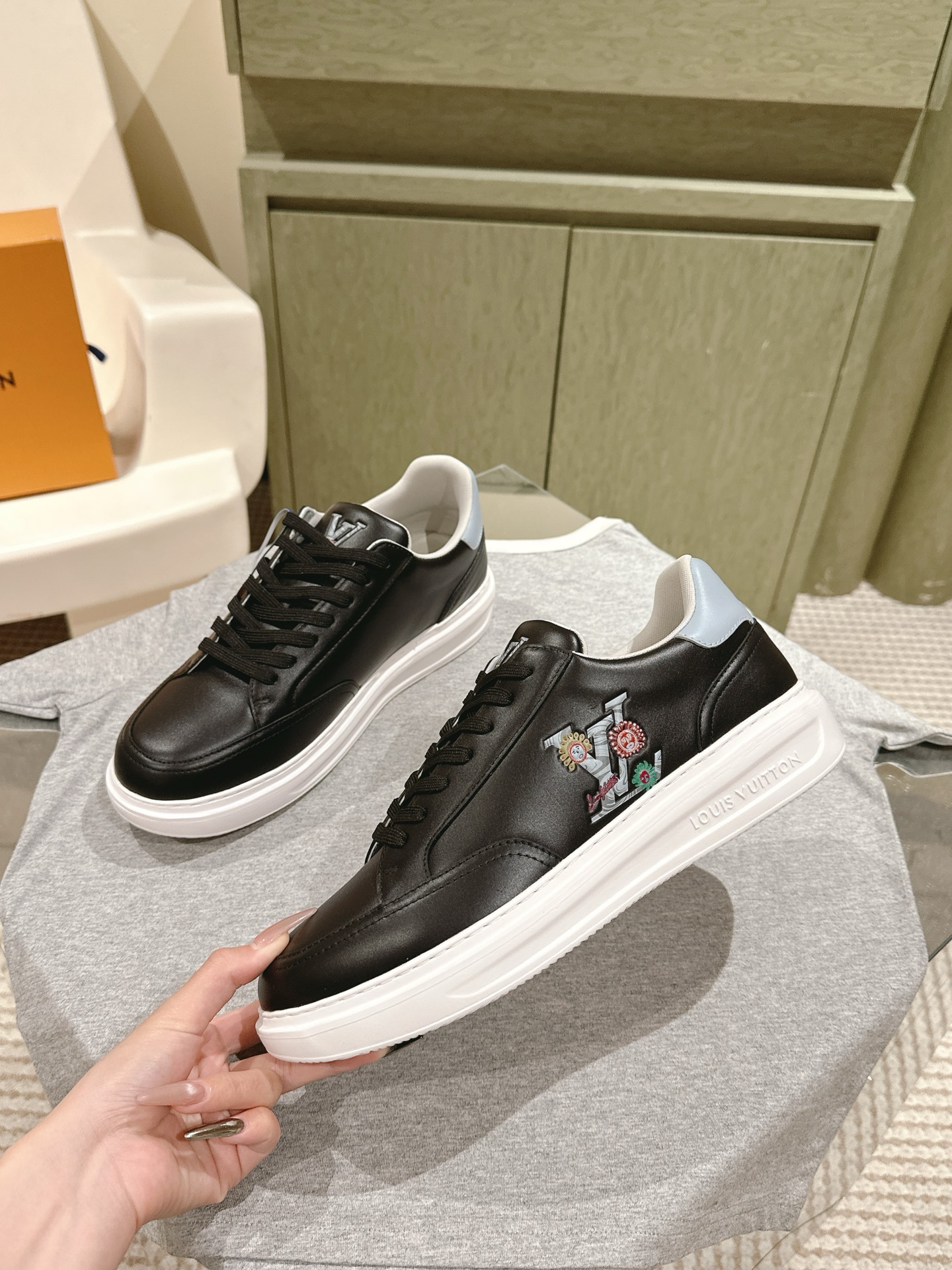 Louis Vuitton LV代购级板鞋新色 供应 驴家全系列 LVTrainer PVC 运动鞋