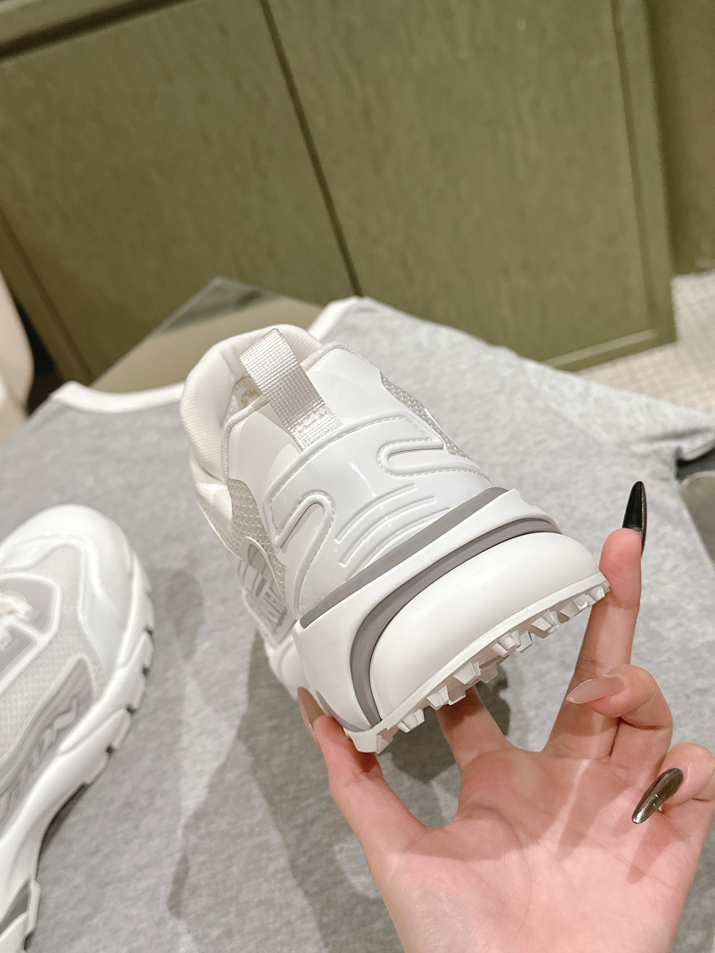 Louis Vuitton LV代购级板鞋新色 供应 驴家全系列 LVTrainer PVC 运动鞋