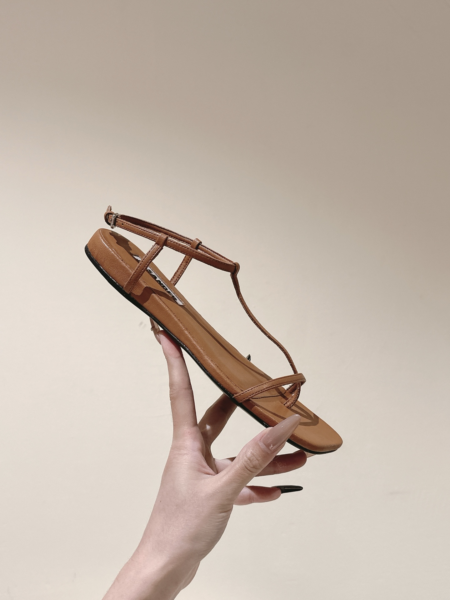 2025 Summer Fashion Collection: High-Quality Classic Designs with Bullet Boots - 图片 8