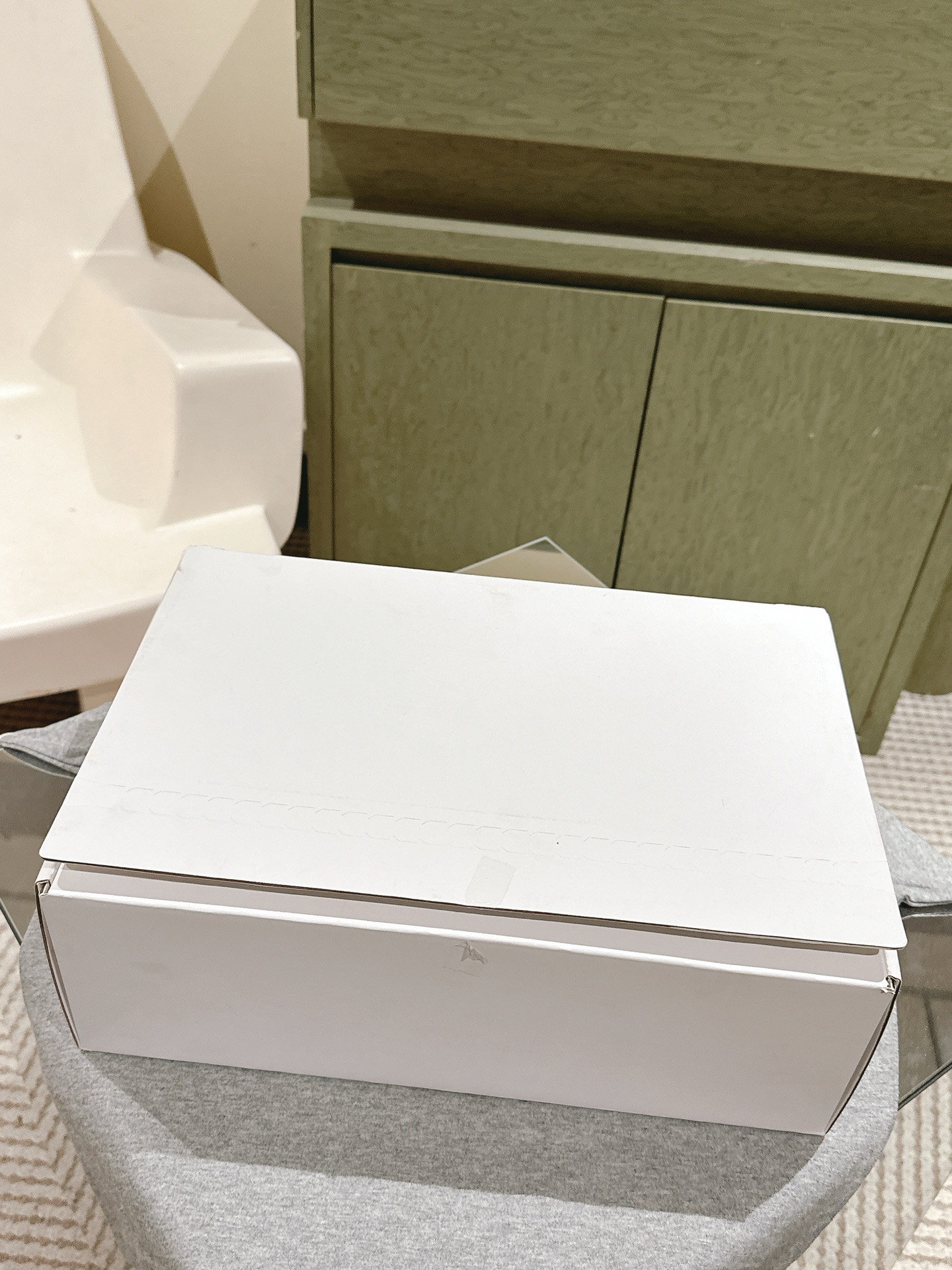 NO:470088,Full set of simultaneous gift boxes for counters!  sandals sandals19860909全套专柜同步礼盒包装！,凉鞋,sandals,Women's Shoes